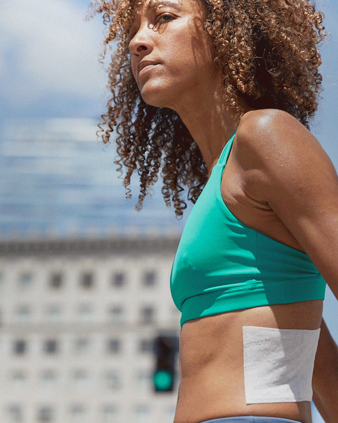biofreeze-organicsocial-september-evergreen-runner.gif