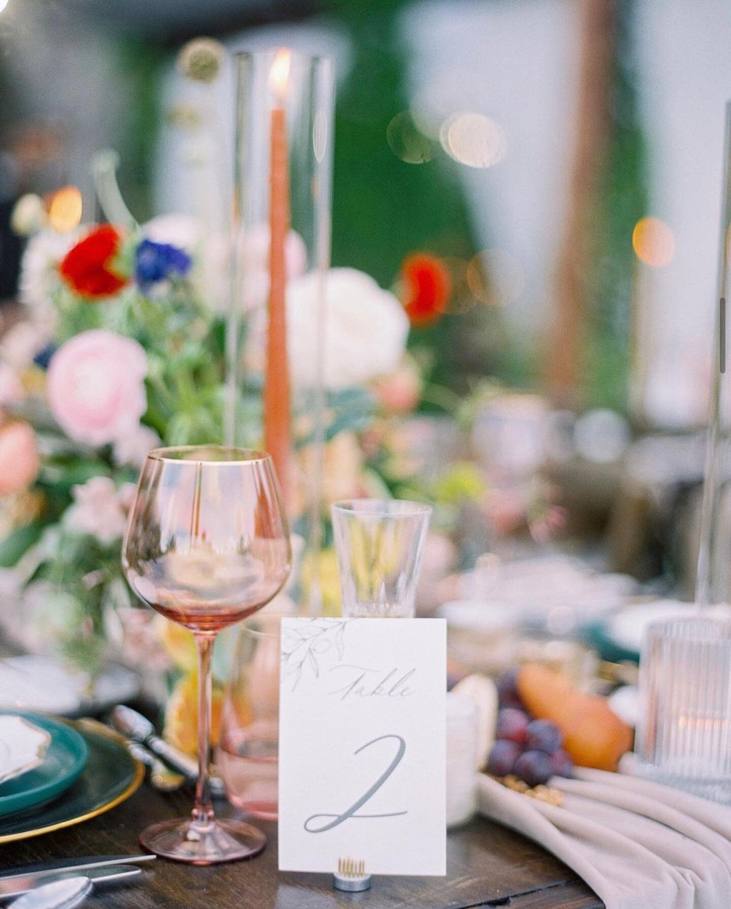 A few of our favorite details from B+F&rsquo;s @lacasatoscana reception that have us daydreaming of a European vacation. Mentally we&rsquo;re there! 🍇🥖🍨
&bull;
&bull;
&bull;
Publication: @martha_weddings 
Planning + design: @sbsweddings 
Photograp