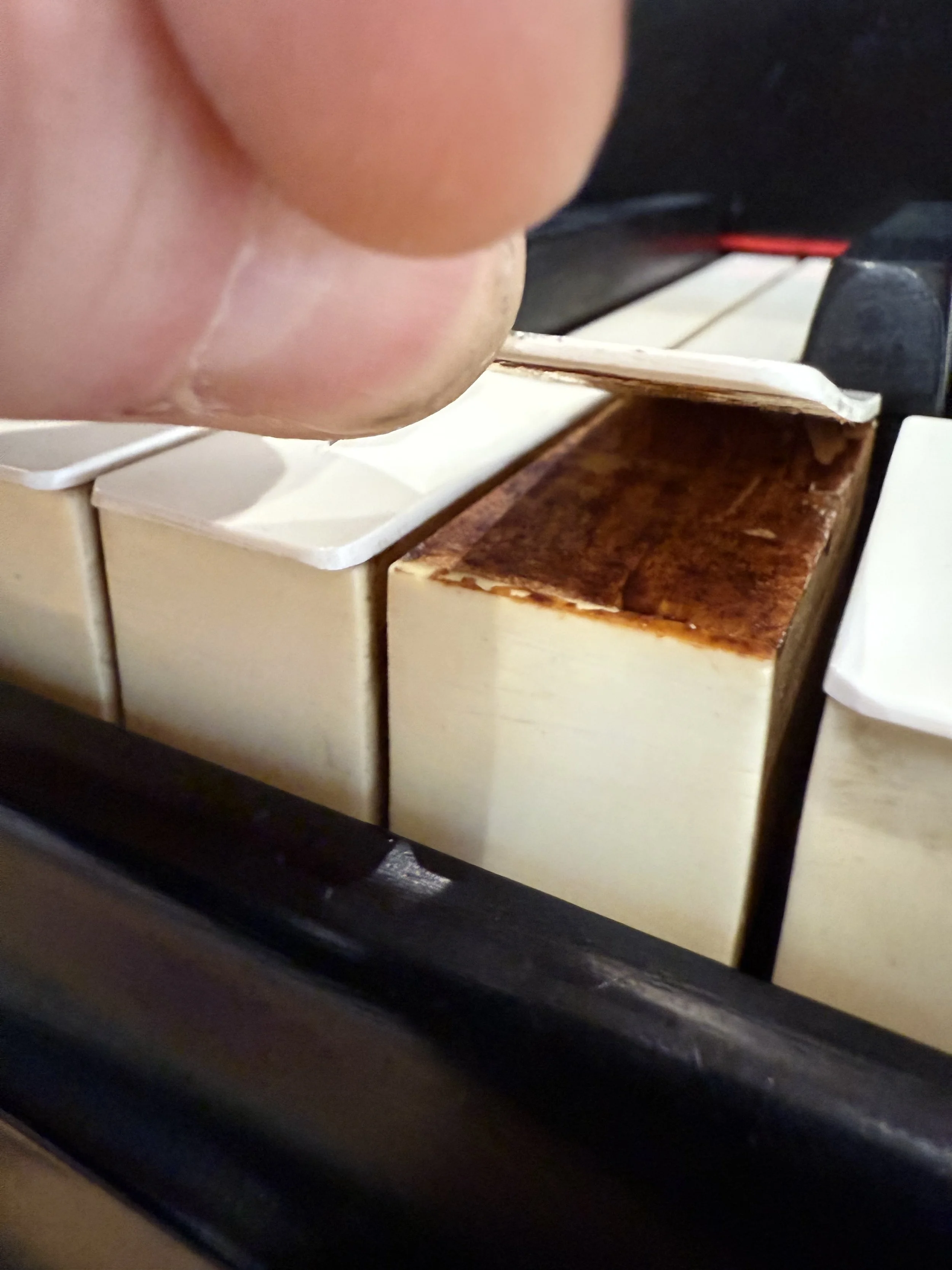 piano-key-repair-replacement-gig-harbor-wa.jpeg