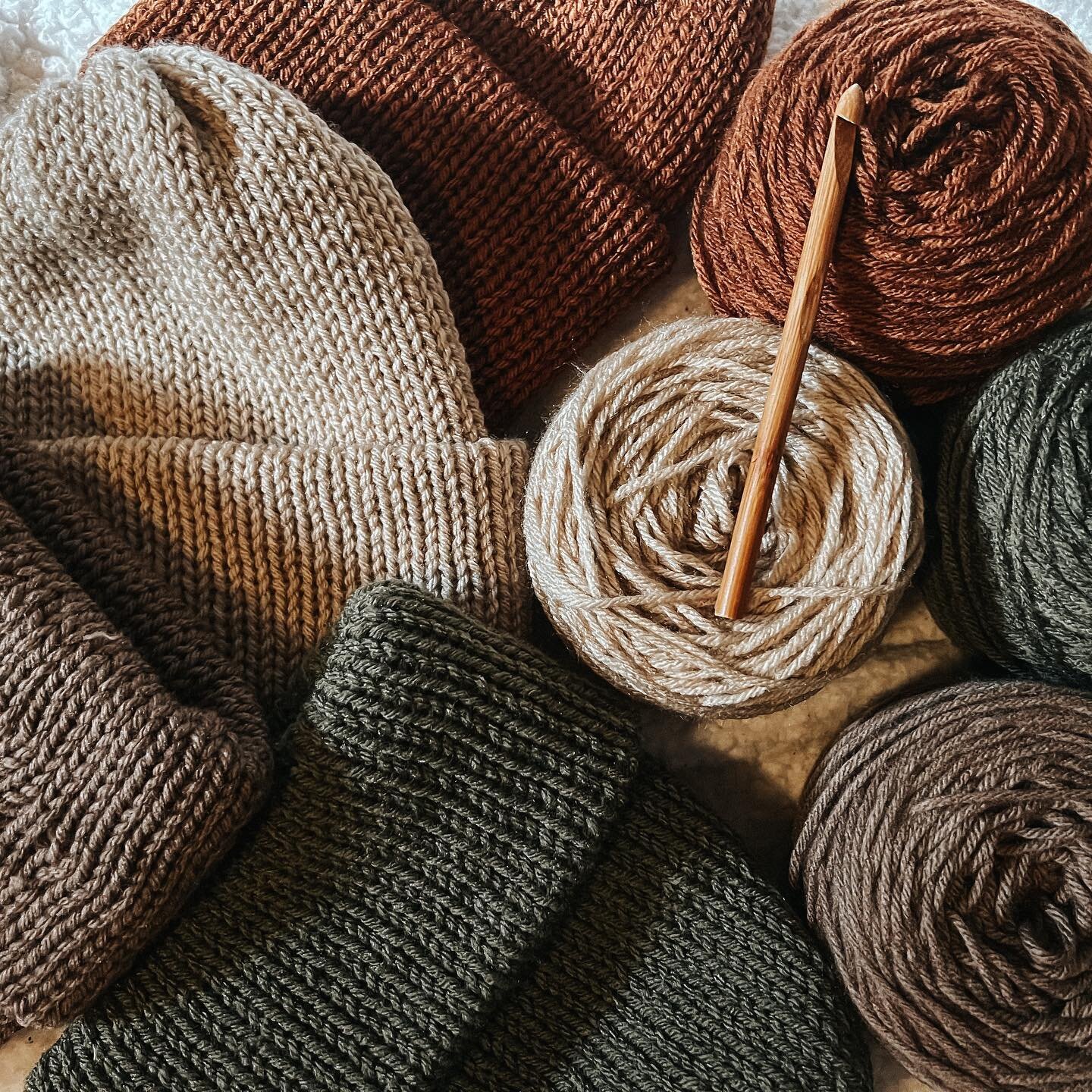New double thick beanie shades will be available for wholesale later today 🍂
Did you know The Hook Up Crochet Co. offers wholesale kits and finished items? Any brick and mortar store can order wholesale items through our storefront with @faire_whole