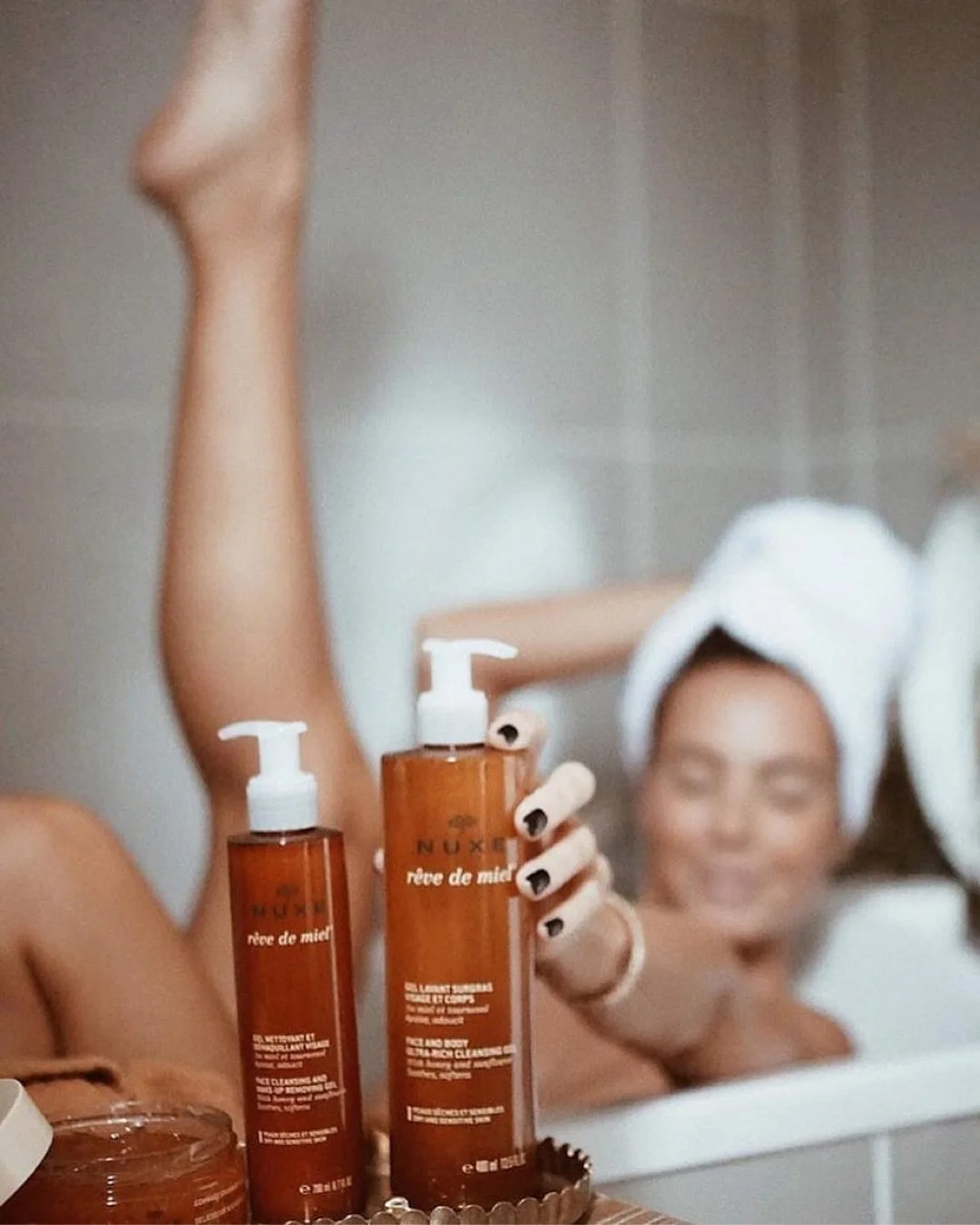 Transform winter skin with Nuxe Reve de Miel. Nourishes 💛 Beautifies 💛 Moisturize
#frenchskincare routine! Body Gel, Makeup remover, Lip Care. 

Only @bushardspharmacy 
Friday 9-6pm
Saturday 10-5pm
Sunday 11-4pm

Wellness, Apothecary, Pharmacy- all