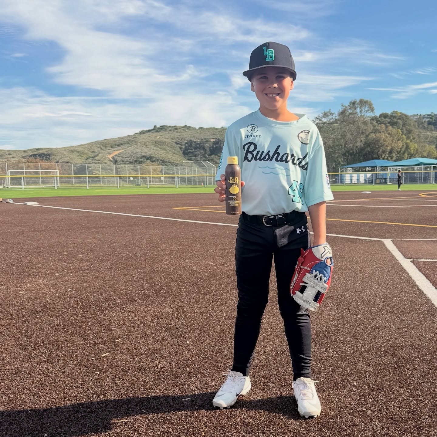 🚨 Game on + SPF on! ☀️⚾️We&rsquo;re proud to sponsor our local Little League team and help protect our Laguna kiddos on and off the field.
@bushardspharmacy is offering 15% off sunscreen for all Laguna Beach Unified School District students!
Just me