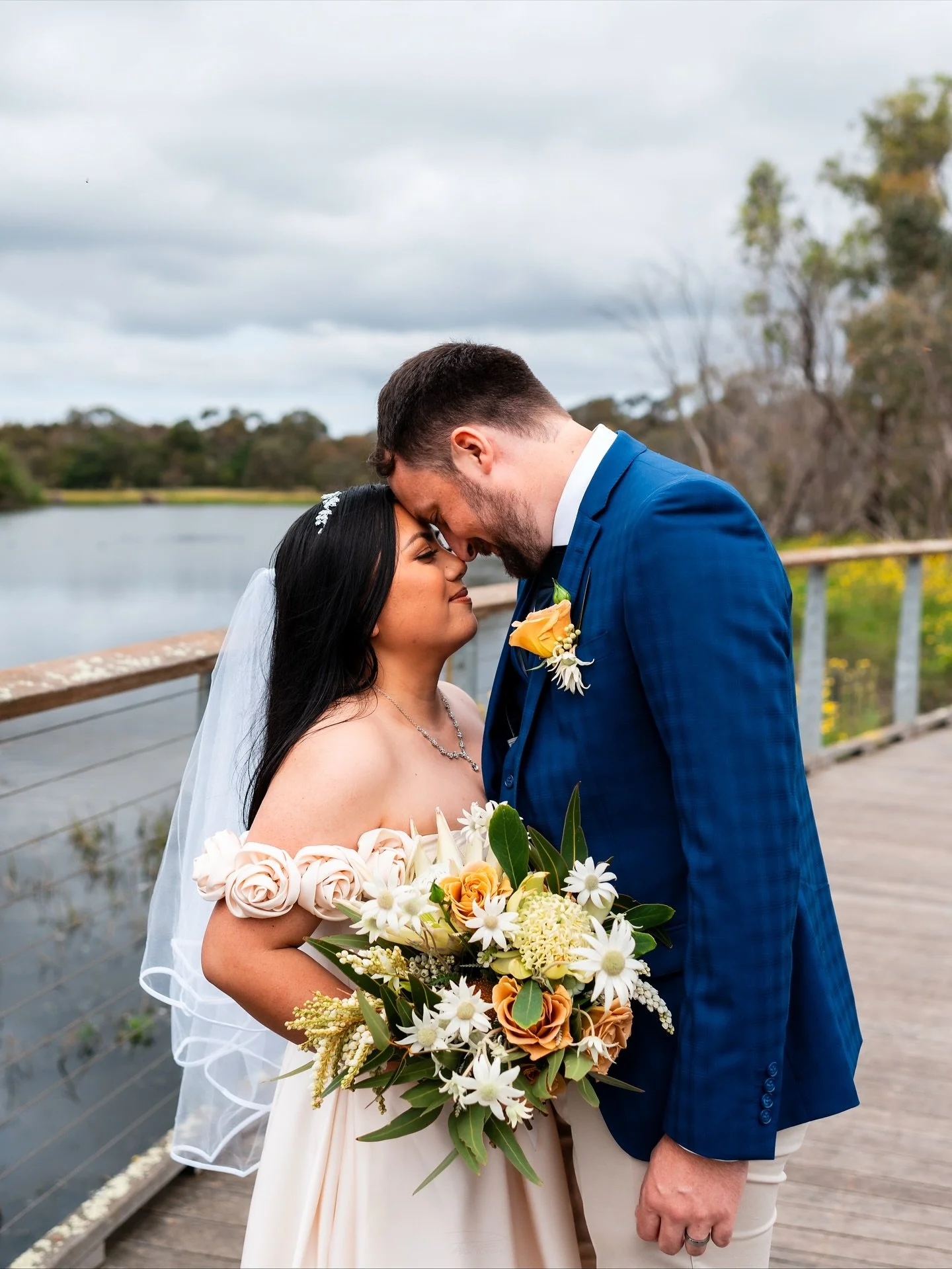 A quick wander down to Lake Lorne before S&amp;L head off on The Q Train

@theqtrainbellarine @bellarinecelebrant 

#geelongwedding #geelongweddingphotographer #geelongweddings #weddingphotography #geelongphotographer