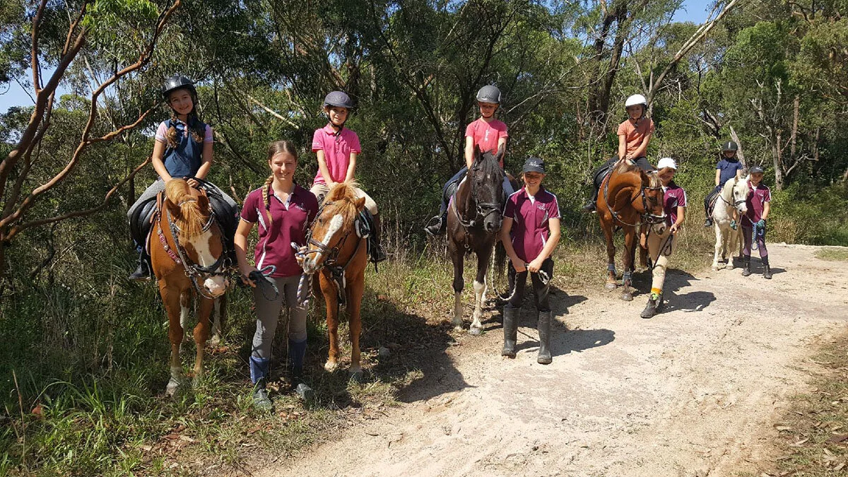 school_holiday_camp_trail_ride.jpg