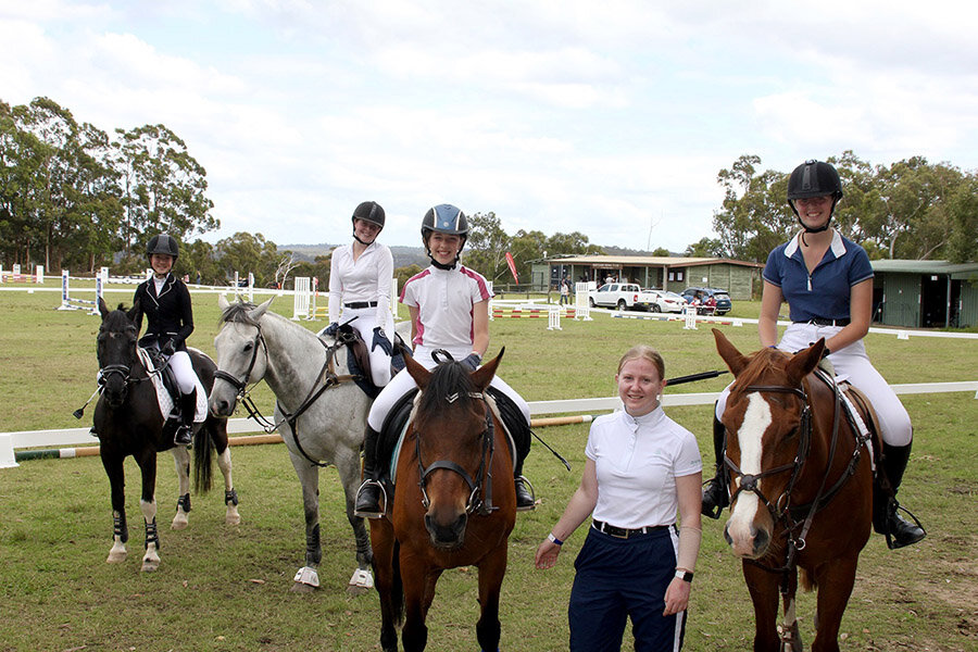 team_showjumping_900x600.jpg