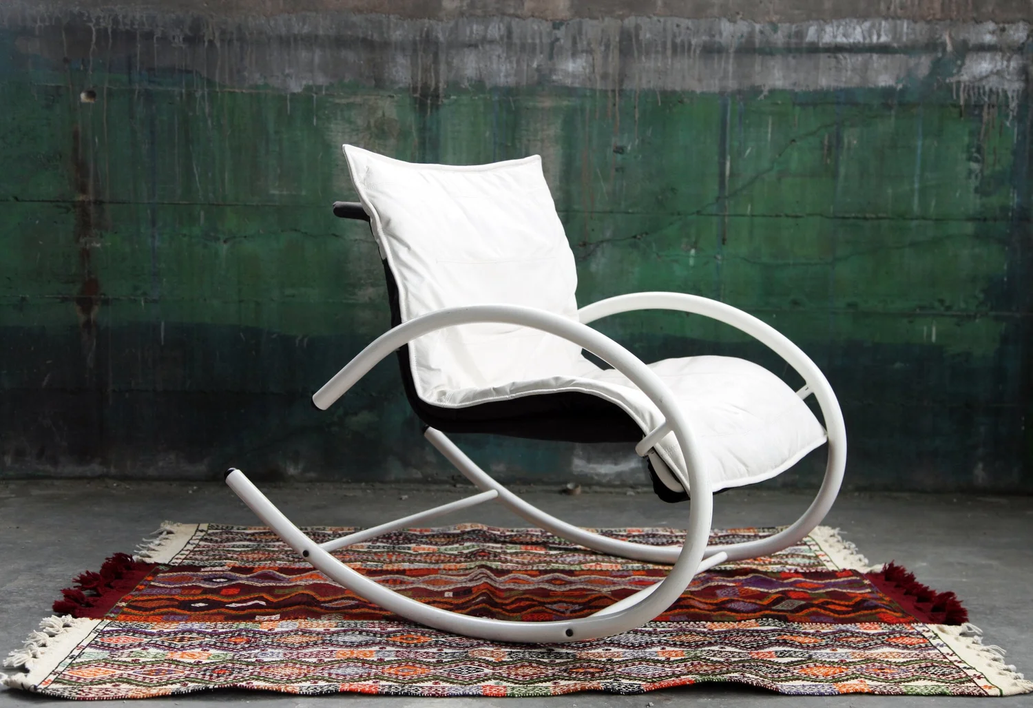 Les Amisco Memphis Ellipse Metal and Black Leather Rocking Chair