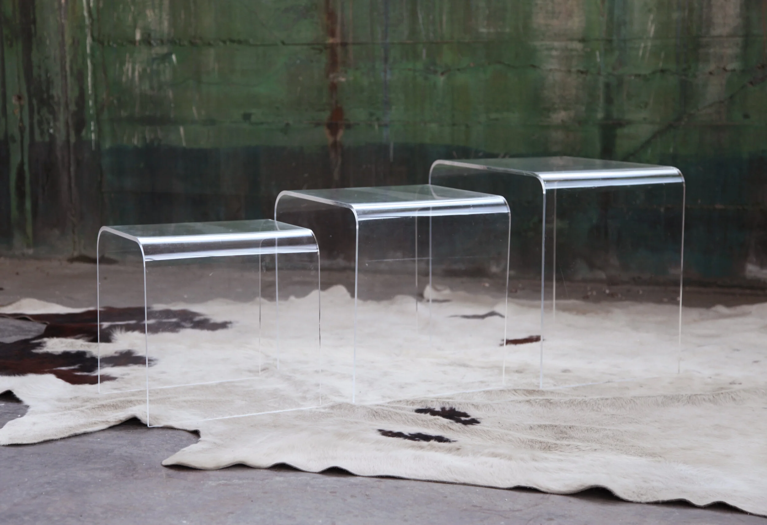 Post_Modern_70s_Nesting_Lucite_End_tables2.JPG