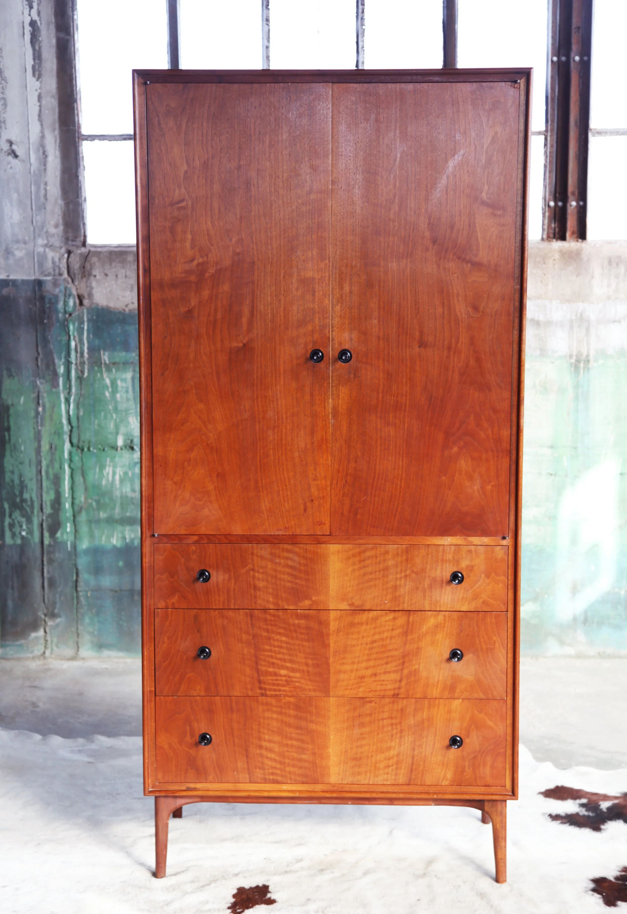 Mid_Century_Glenn_of_CA_Milo_Baughman_Freestanding_Teak_Armoire.JPG