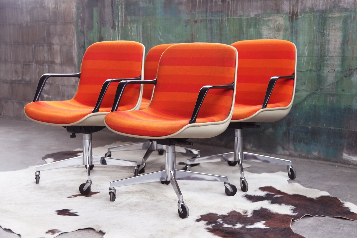 Mid Century Vintage 1975 Steelcase Executive office Chair 70s Knoll orange  red textile Pollock Armchair CHROME MCM Danish Modern Post Modern — Catch  My Drift Vintage