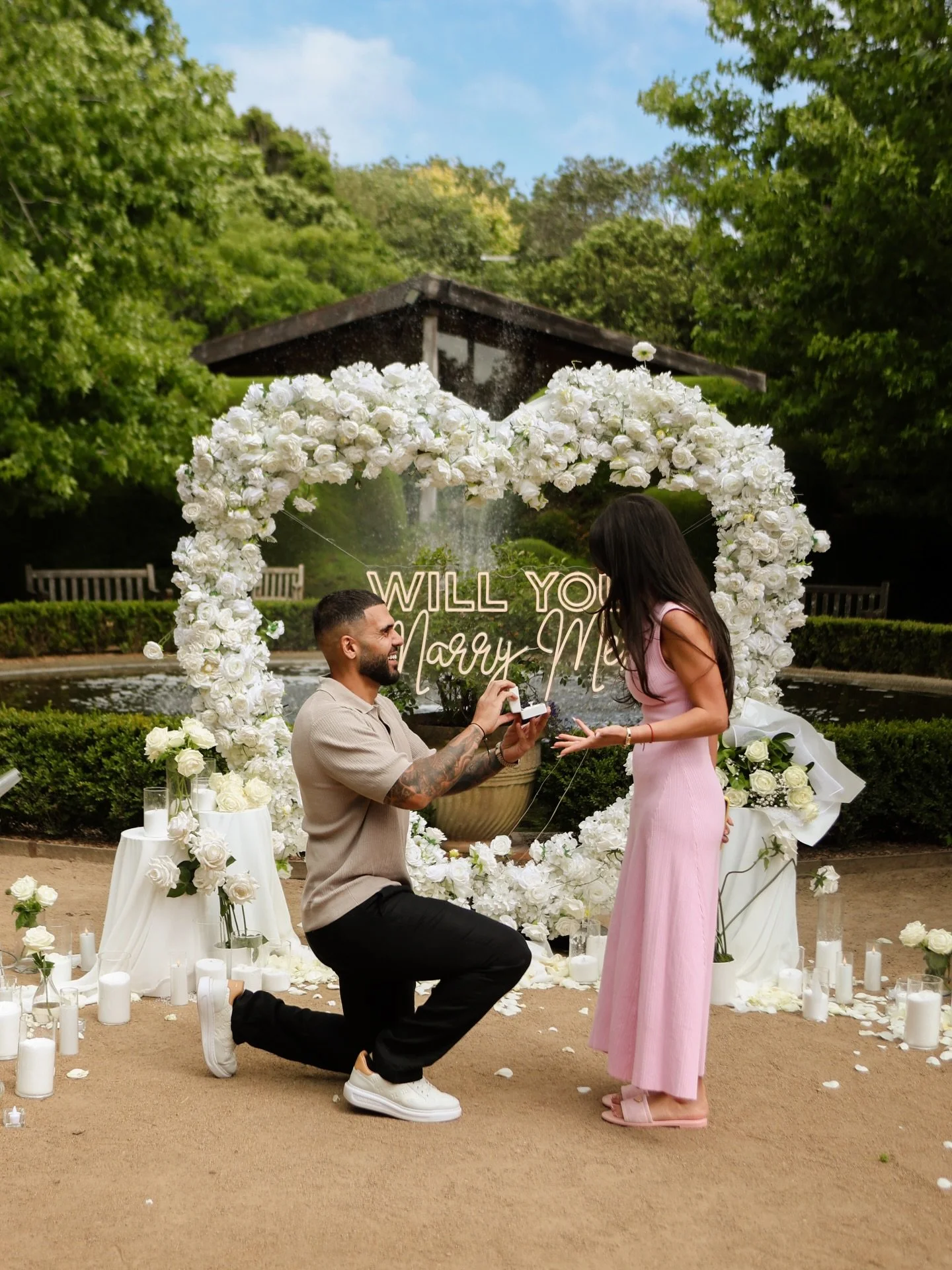 This magical White Dream proposal at Ashcombe Maze 🤍✨
Did you know we fully customise our packages?
&bull; Photography
&bull; Bouquets
&bull; Styling to suit your vision

We still have availability for next weekend &mdash; DM to secure your spot bef