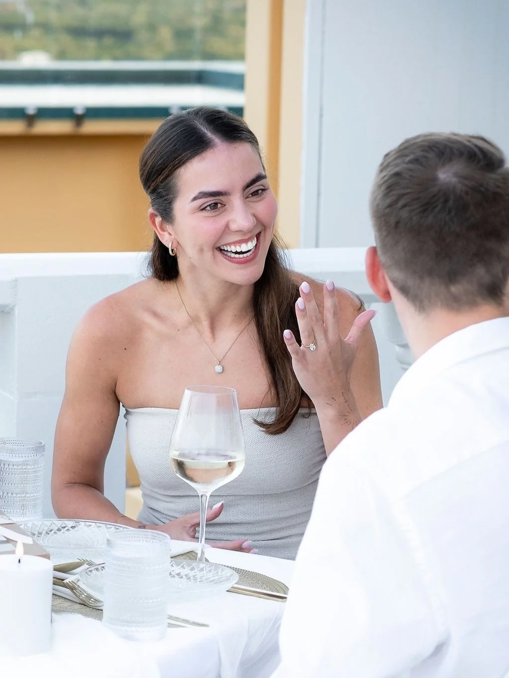An intimate villa.
Endless water views.
A pathway of white roses leading to forever 🤍

Cairns, but make it European.

#luxuryproposal #cairnsproposal #engagementinspo #proposalstyling #whiteaesthetic