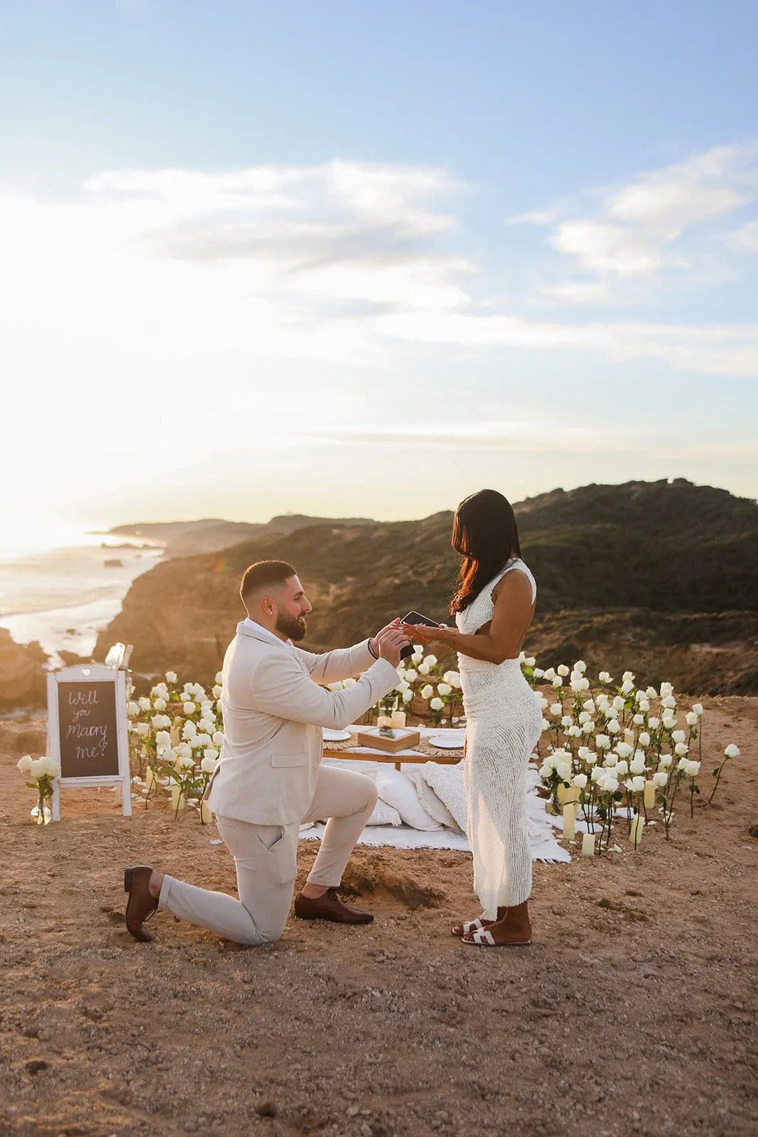 Luxury_White_Beach_Proposal15.jpg