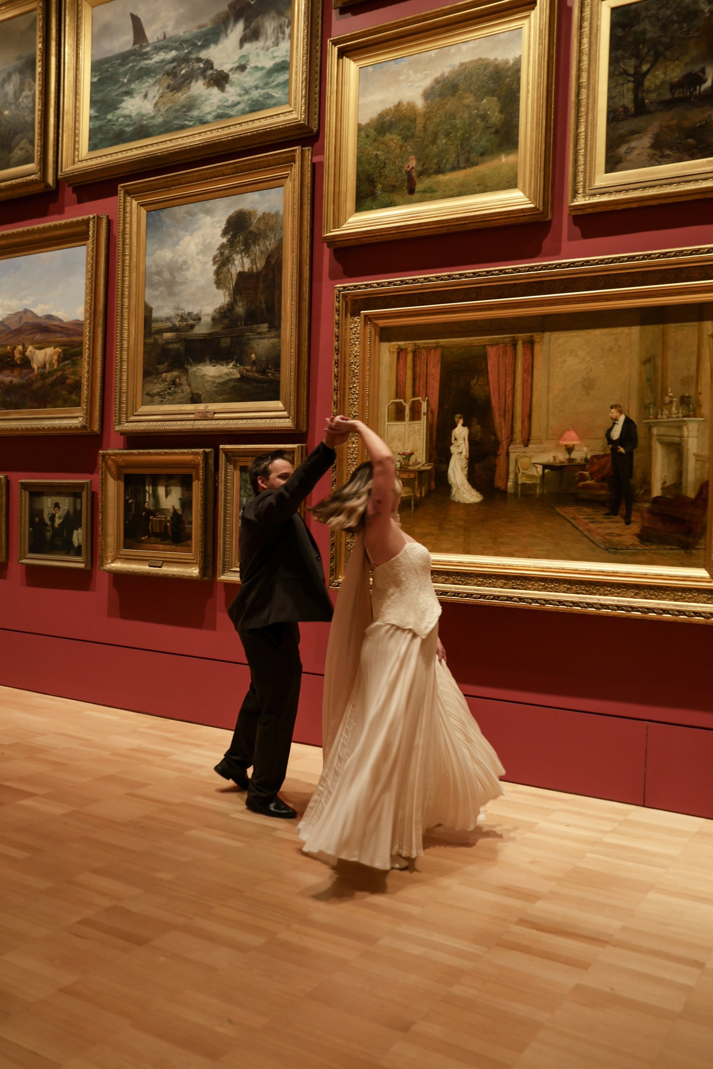 Unique_Art_Gallery_Proposal_Photographer1.jpeg