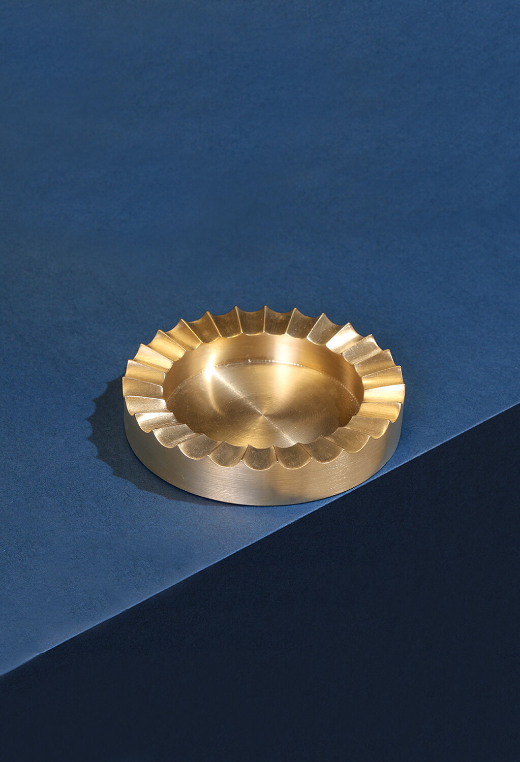 diplomat ashtray