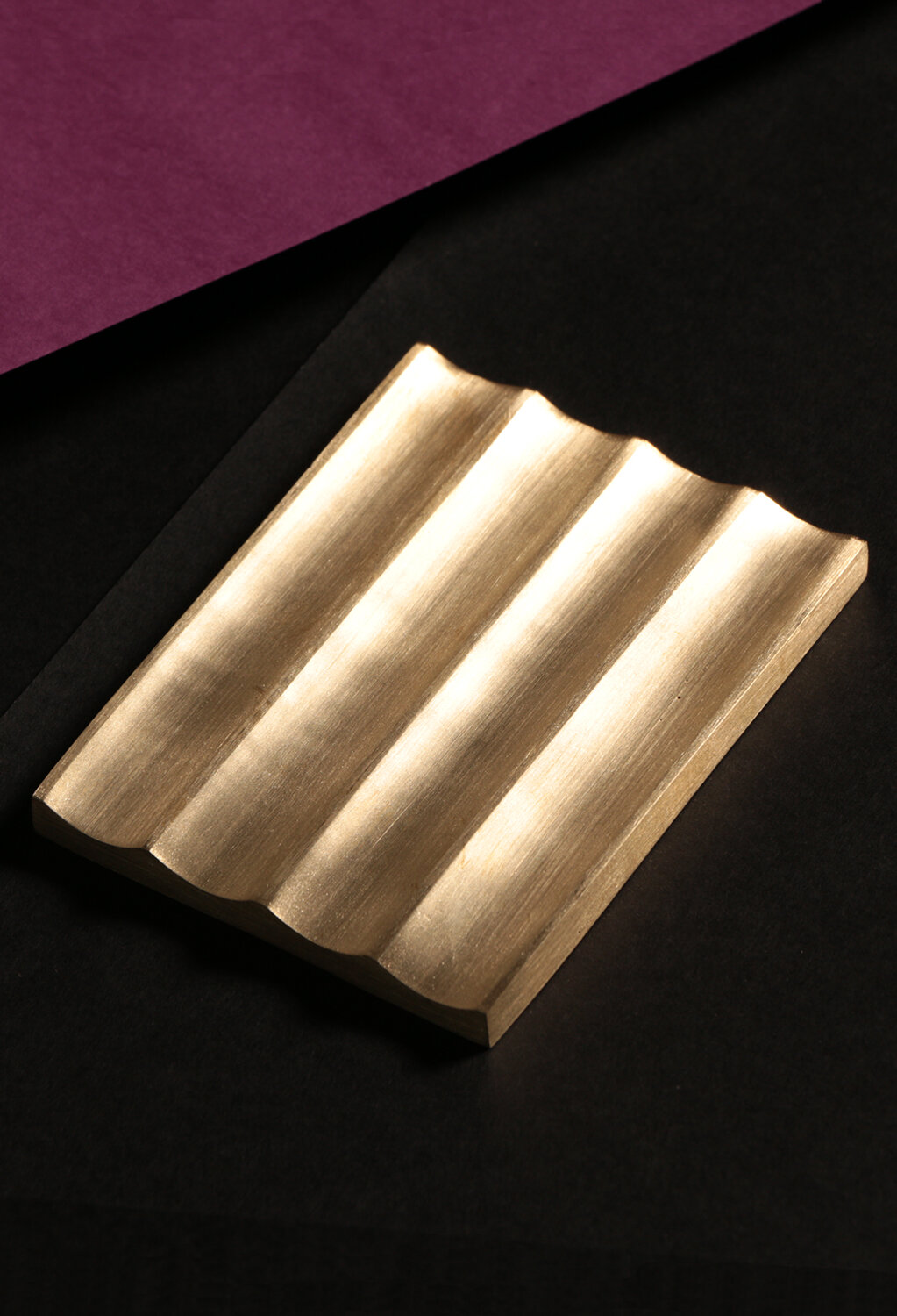 penholder1-tachiwebsite.jpg
