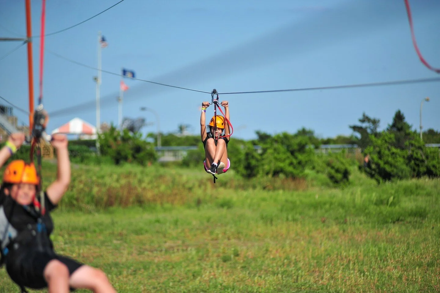 Get outside and spend some time flying through the sky this weekend! 🐒🌴
.
.
.
#jonesbeach #longisland #beach #newyork #playmorefearless #nyc #ocean #sunset #brooklyn #wildplay #massapequa #babylon #glencove #wildplay #plainview #rockvillecentre #w