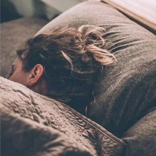 Why You Should Avoid Meditating in Bed (And Where to Meditate Instead)