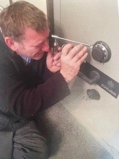 Safe Opening in London – Non‑Destructive Specialists