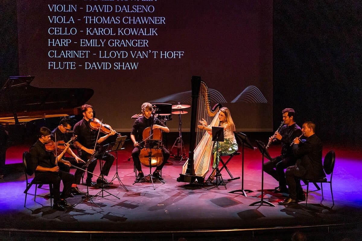 ⭐️⭐️⭐️⭐️⭐️ from @limelightartsau! &ldquo;The work was intended to be a small chamber harp concerto, and Granger traversed thorny harp parts with ease and wonderful diction.&rdquo; 

Huge congrats to @orangechambermusic @carmenievesbyrnes and @jaybyrn