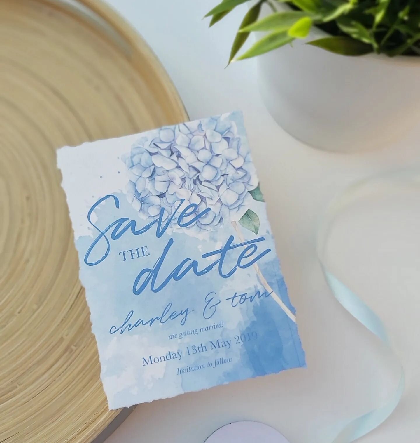 🌿💙
This time of year is when most engaged couples start to enquire about their wedding stationery so get ahead of the game with this handy tip...
.
𝐘𝐨𝐮𝐫 𝐬𝐭𝐚𝐭𝐢𝐨𝐧𝐞𝐫𝐲 𝐧𝐮𝐦𝐛𝐞𝐫𝐬 𝐚𝐫𝐞 *𝐧𝐨𝐭* 𝐭𝐡𝐞 𝐬𝐚𝐦𝐞 𝐚𝐬 𝐲𝐨𝐮𝐫 𝐭𝐨𝐭𝐚?