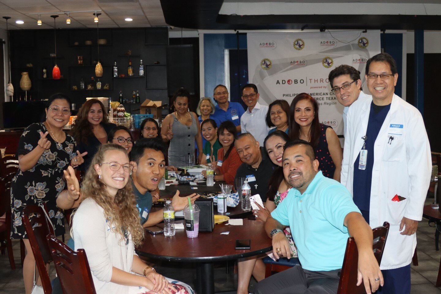 Group photo from this month's business networking mixer with @genecarangal @realrexvillaverde @rachel.verde @ymmoy8 
#businessnetworking
#networking
#smallbusiness