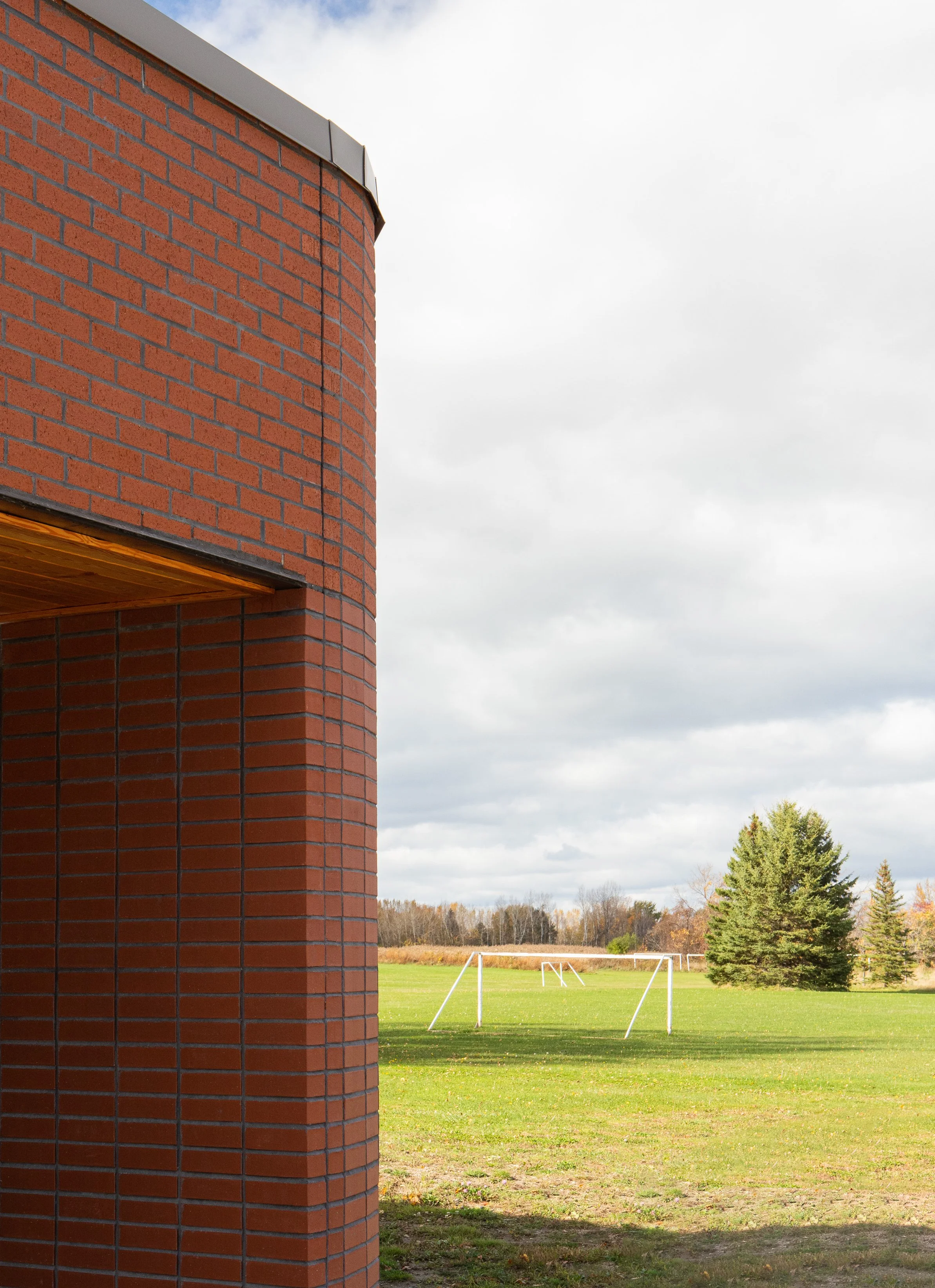 Exterior brick of the Fisher Field Soccer Clubhouse designed by SOCA. Photography credits to Jessie Lau