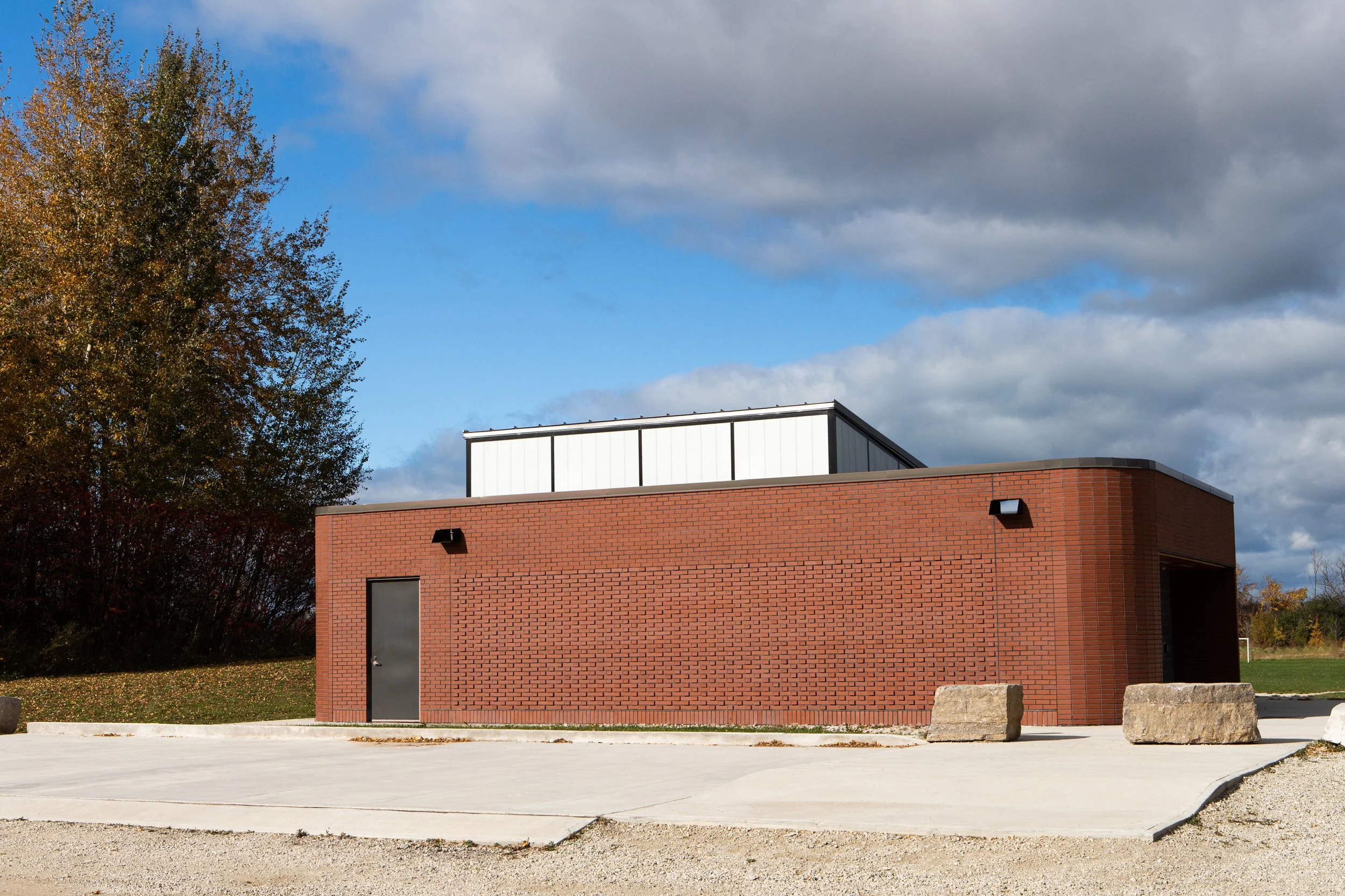 Exterior view of Fisher Field Soccer Clubhouse in Collingwood designed by SOCA. Photography credits to Jessie Lau