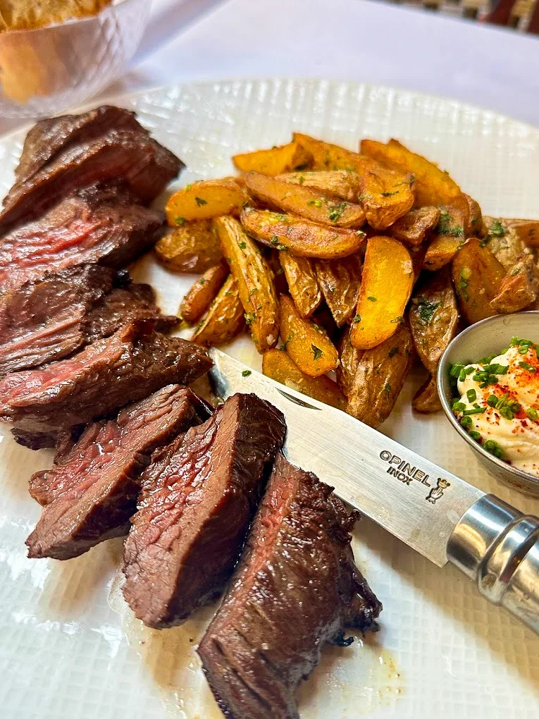 franchin-nice-onglet-boeuf-mature-pommes-coin-de-rue-truffe.webp
