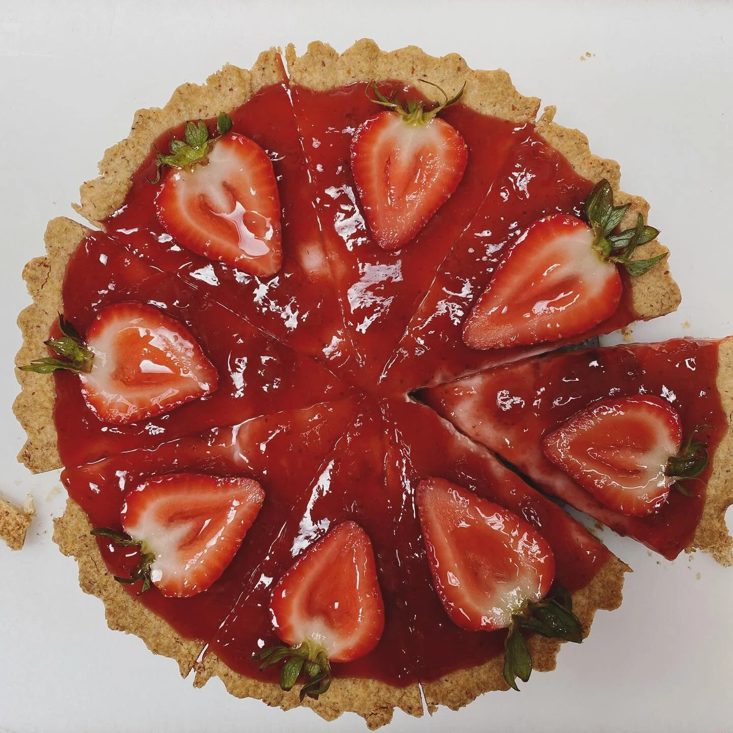 &ldquo;Red and wild... That&rsquo;s your theme.&rdquo;

Thanks, Noxema!

Come on down to @ptownbrewingco  and put our strawberries &amp; cream pie in your wong foo.

10% of our profits support fabulous LGBTQ+ people from here to Snydersville.

So goo
