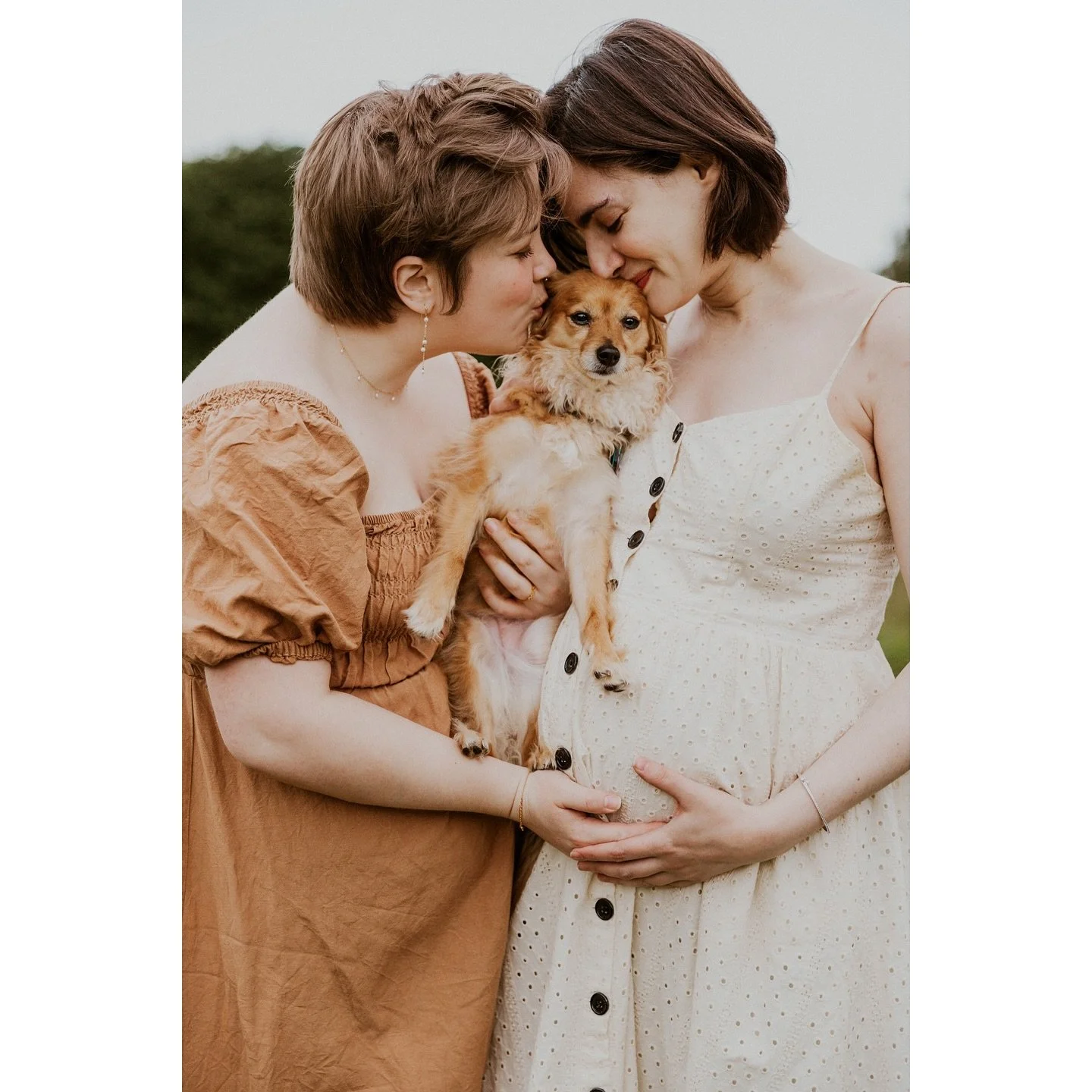 Getting to capture special moments with very special members of the family makes my heart full &hearts;️

I am pet friendly! If you&rsquo;re looking to include any of your furry friends in your photo session, they are more than welcome! All I ask is 