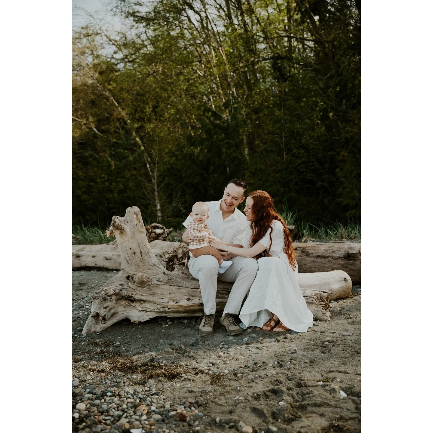 The perfect day with the perfect family 🩵

I had the honor of capturing little Mack&rsquo;s first few moments in the world and now 7 months later I was able to photograph him again! So thankful for all of my repeat clients who trust me to photograph