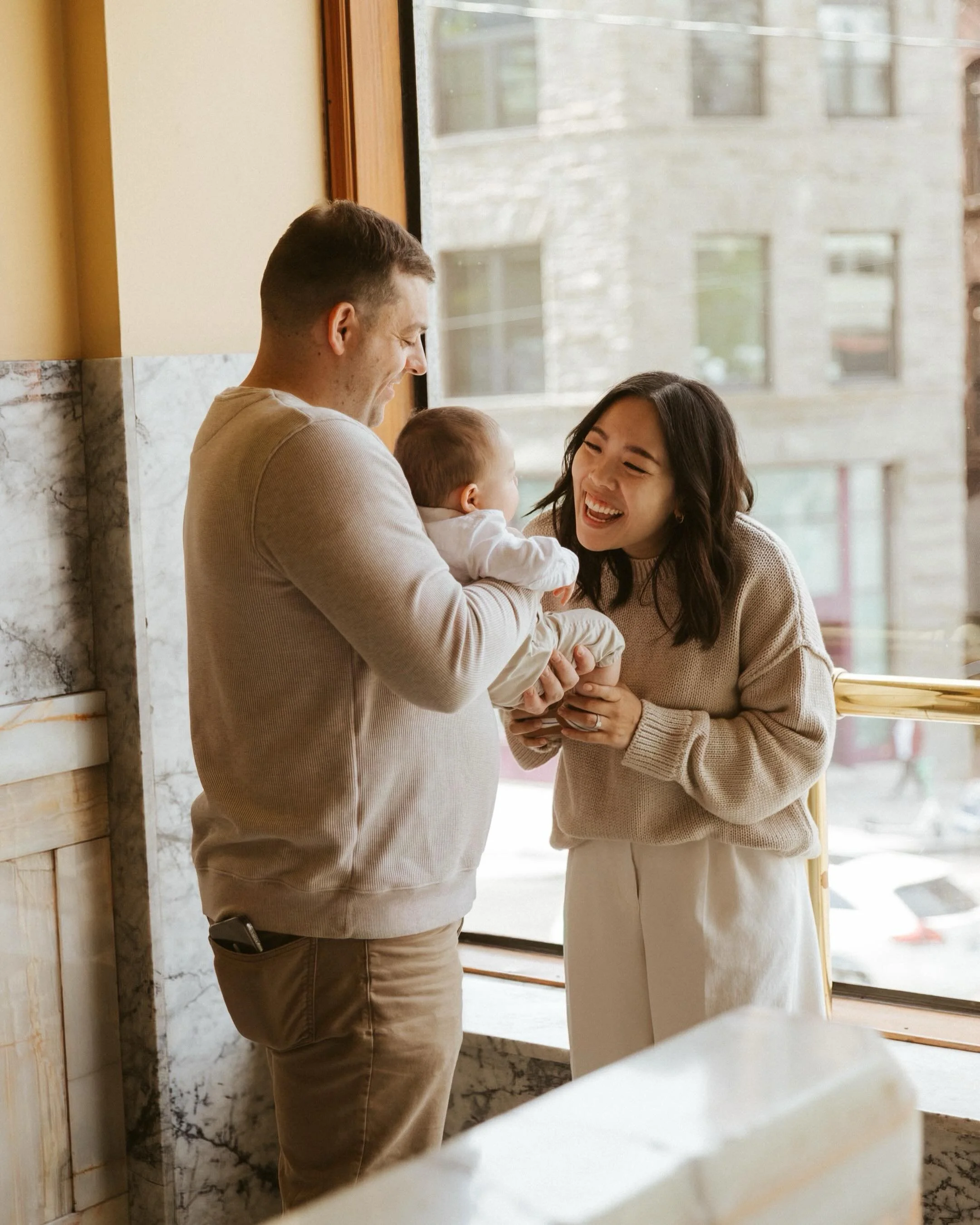 A few months ago, an unfortunate incident happened at the Smith Tower when I was photographing this family. I reached out to the venue to talk to them about our experience, and they were very quick to respond. The manager even went as far as to give 
