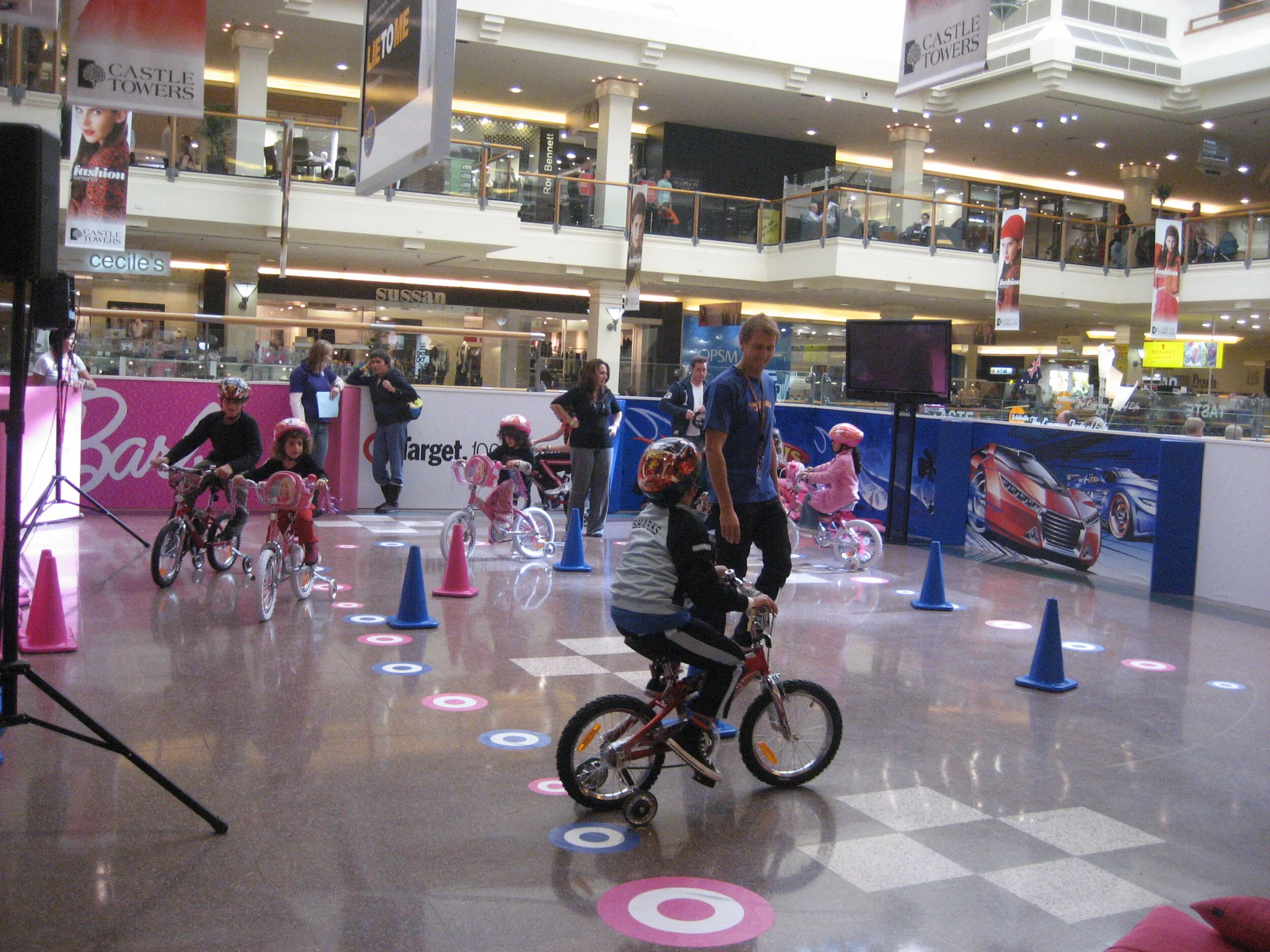 MATTEL SHOPPING CENTRE ACTIVATION