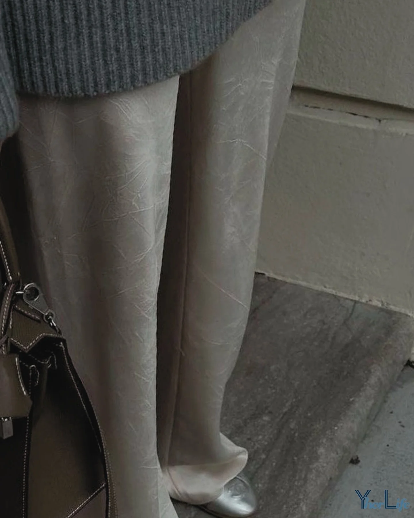 Cashmere + Leather Season🍂 

&bull;

#yhorlife #lifestyle