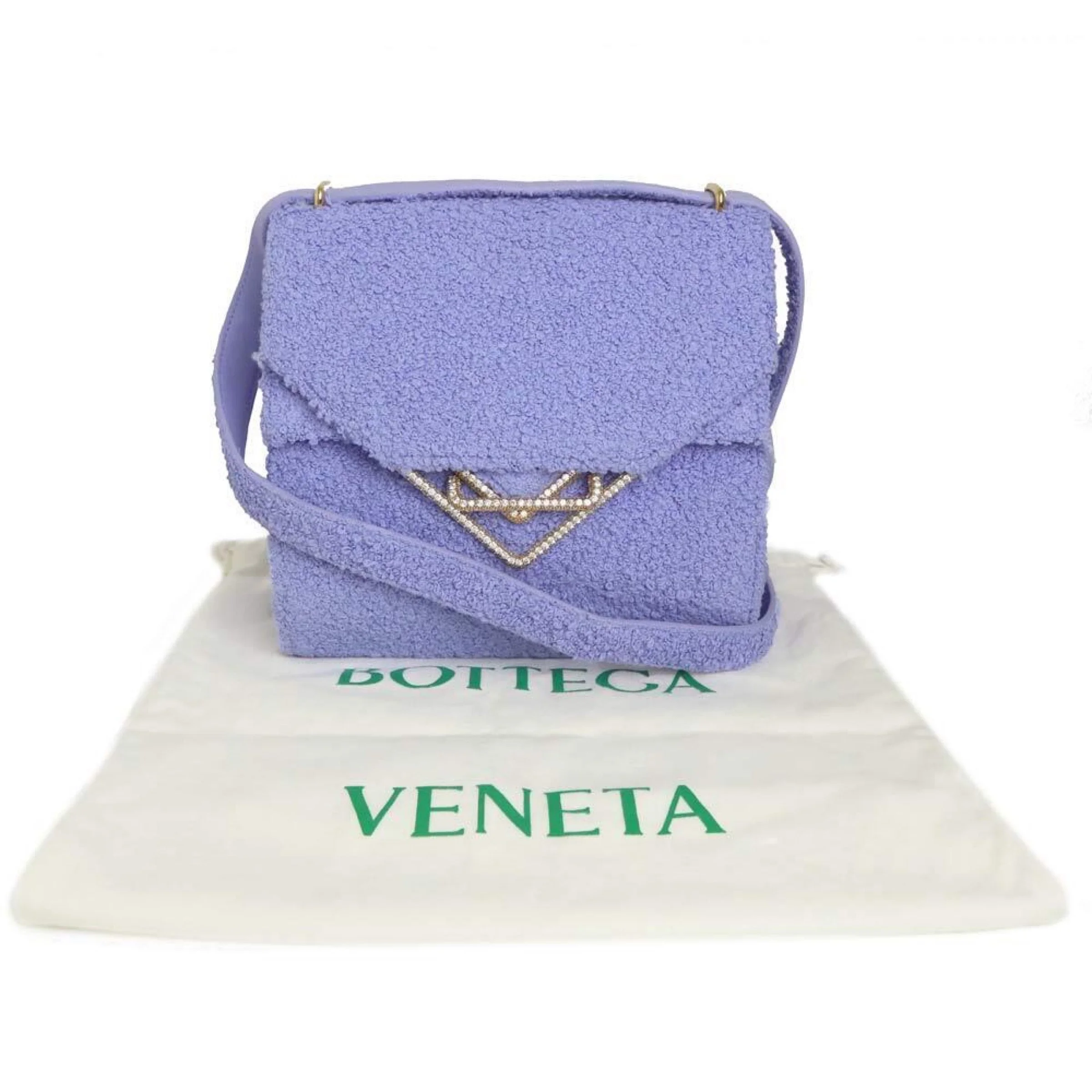 STYLE SPOTLIGHT: BOTTEGA VENETA BOUCLE CLIP BAG — YhorLife