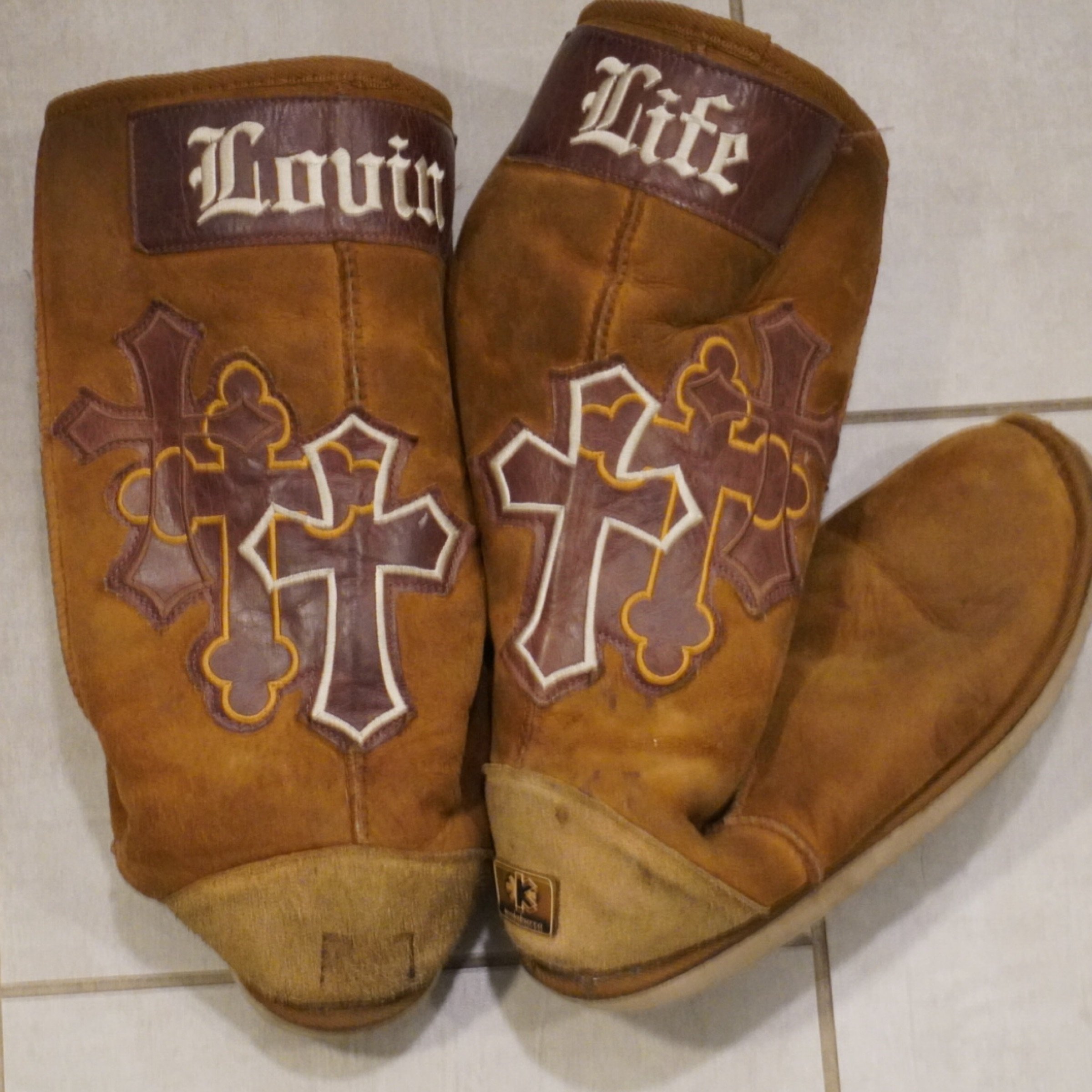 STYLE SPOTLIGHT HOW TO STYLE UGGS YhorLife