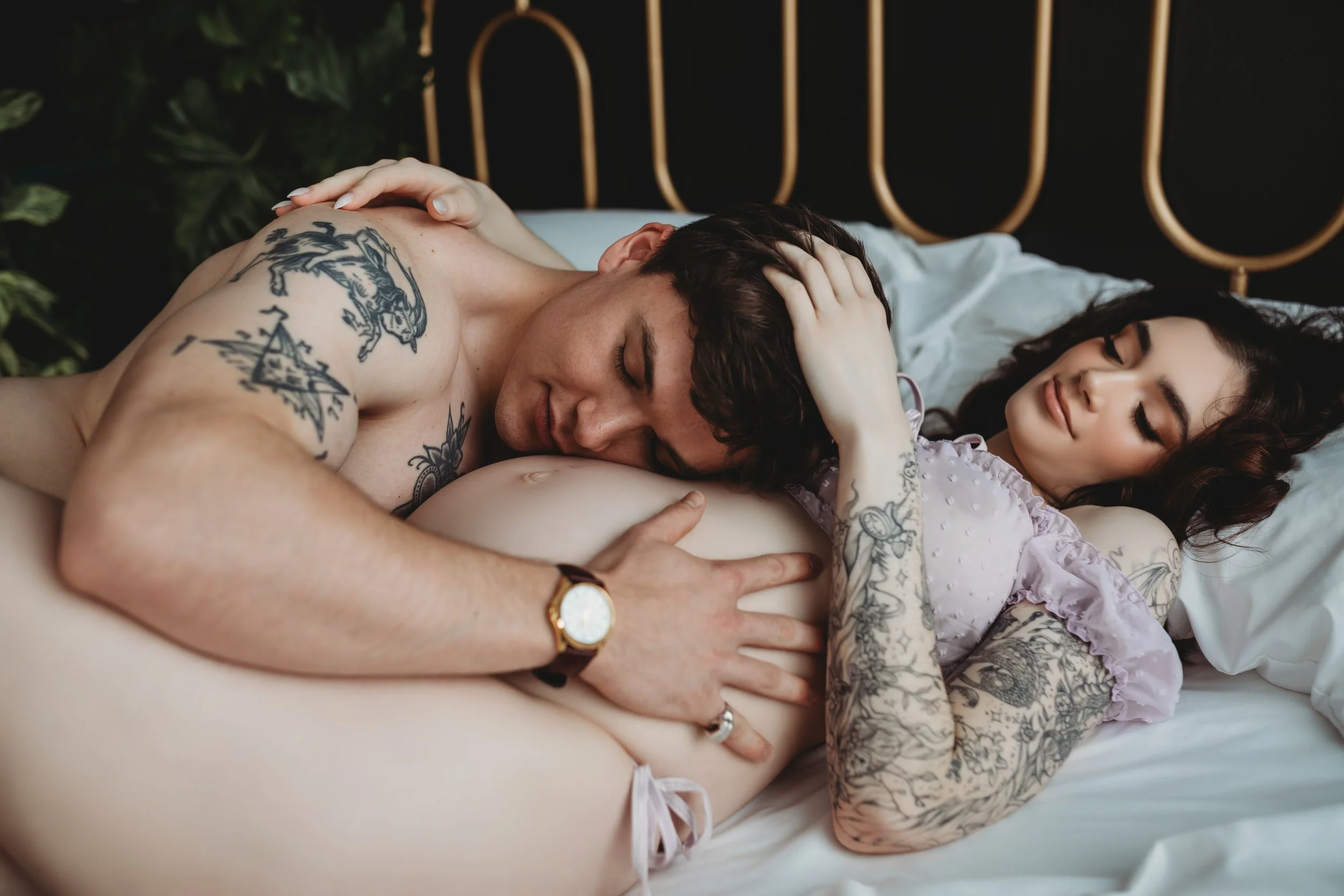 beautiful couples maternity boudoir 