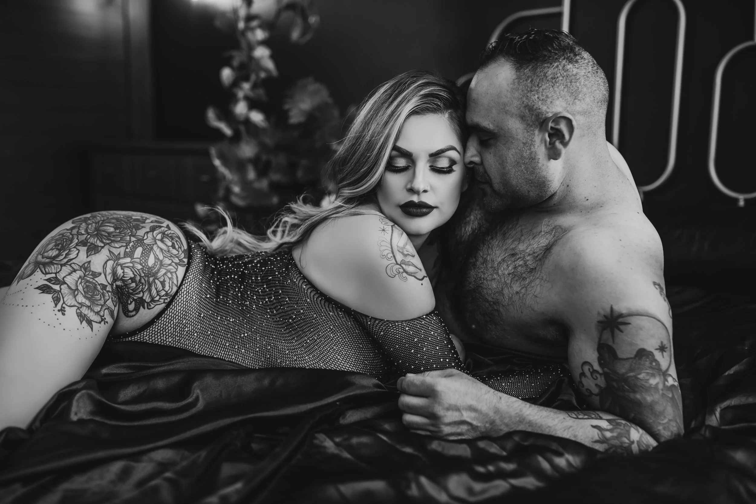 sexy couples boudoir portrait 