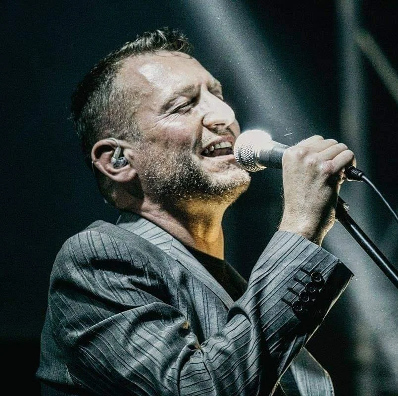 ASSOLO VIAGGIO NELLA MUSICA DI CLAUDIO BAGLIONI