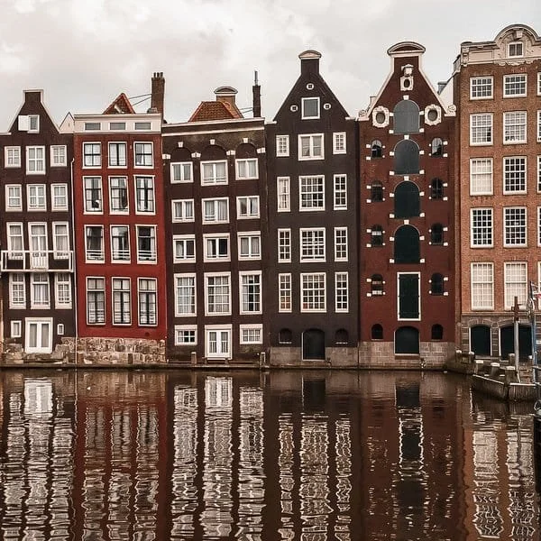 amsterdam-1682963_1280.jpg
