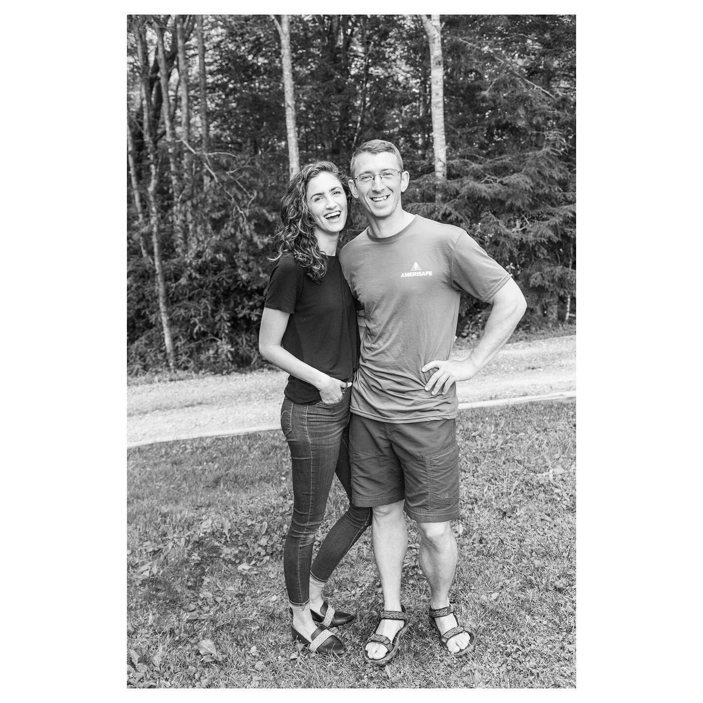 To the guy who remains steadfast behind the scenes always encouraging me to follow my dreams, that makes me laugh constantly, and is such a sweet Dog Dad, Happy 6th Anniversary ✨

📸 : @kerriledfordphotography