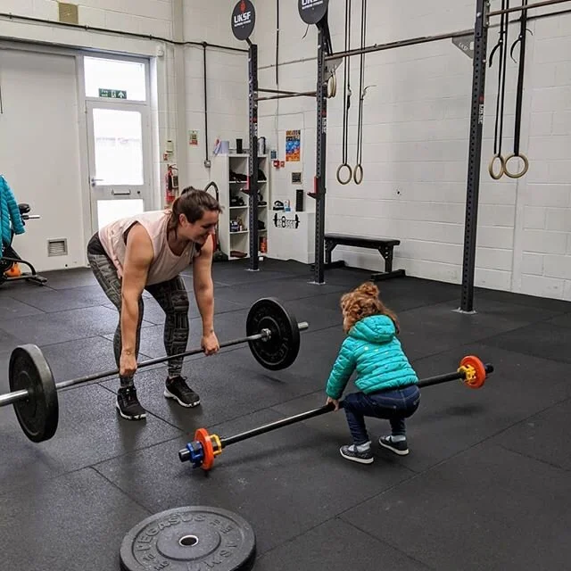 You go girls!! 👩&zwj;👧
.
.
.
#mumandbabybox #basepoint #crossfitbasepoint #crossfit #deadlift #fitness #gym #gains #happy #inwodwetrust #keepgoing #lift #mumandbaby #practice #strong #twinning #train #unit22 #wodsquad #waterlooville @shaheen_karim