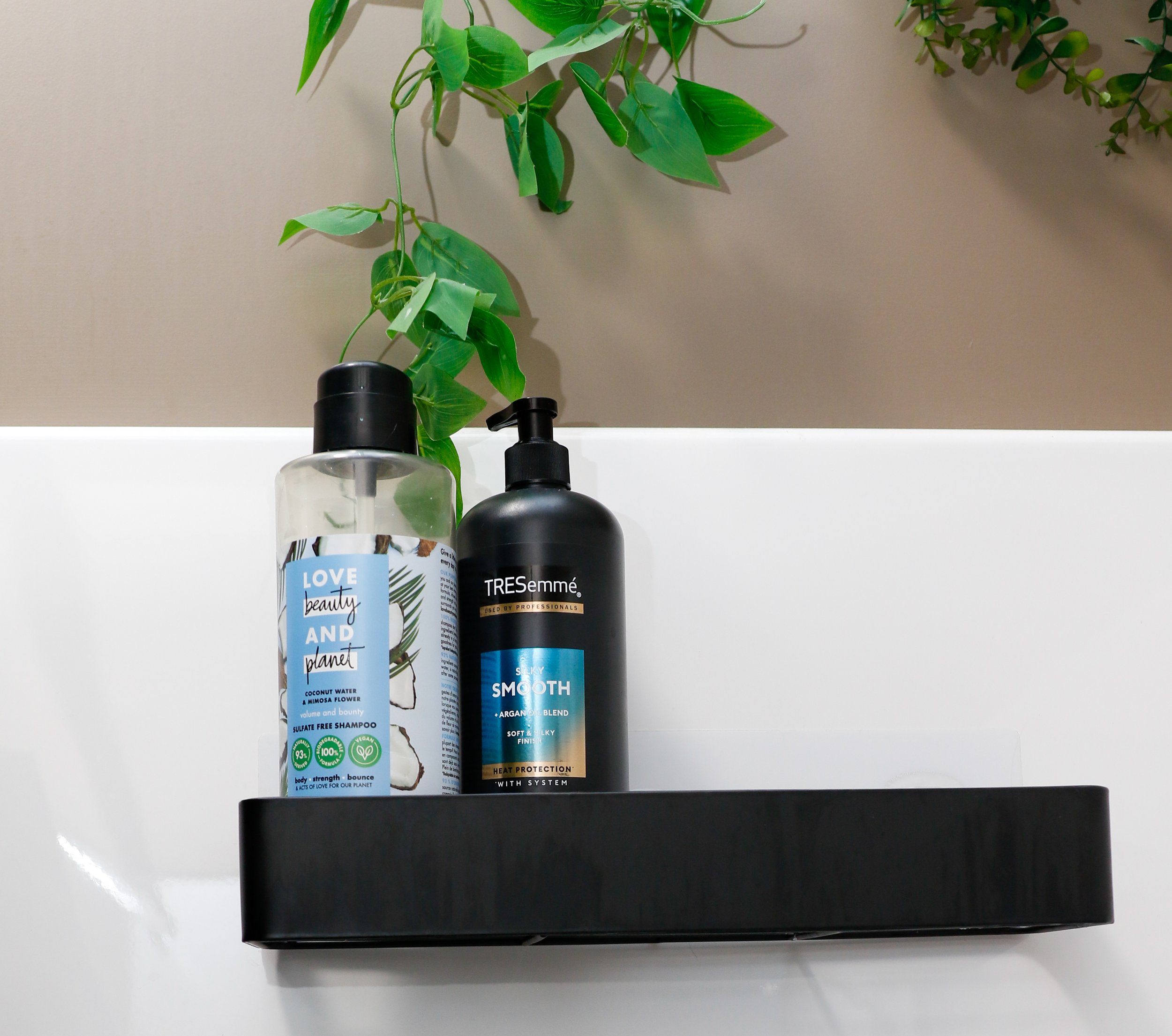 Fully stocked shower with shampoo and conditioner