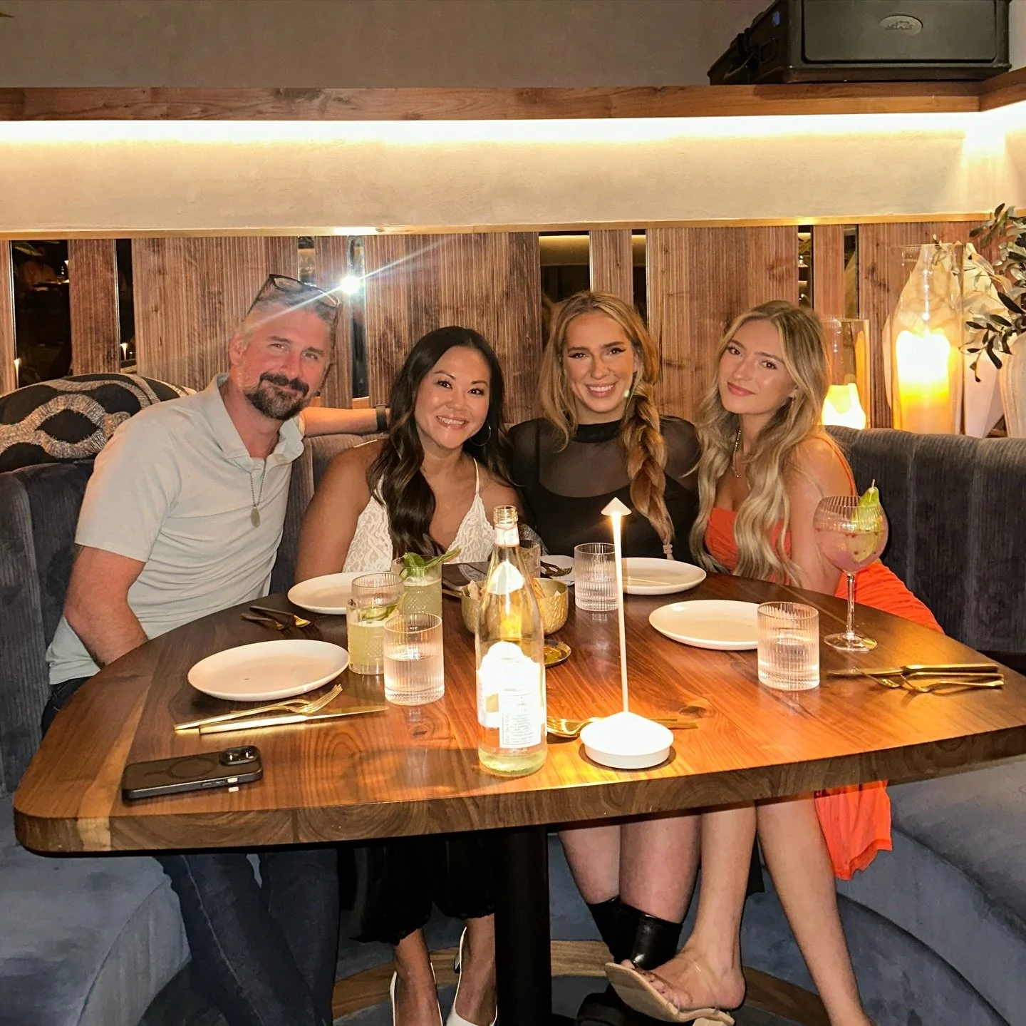 Grateful for the incredible opportunity to grow and learn at R+Co studios in Miami! Thank you to @randco for flying us out and sharing invaluable education with our team. Ready to bring all this inspiration back to the salon! 🌴✈️ 

@richykanda
@rene