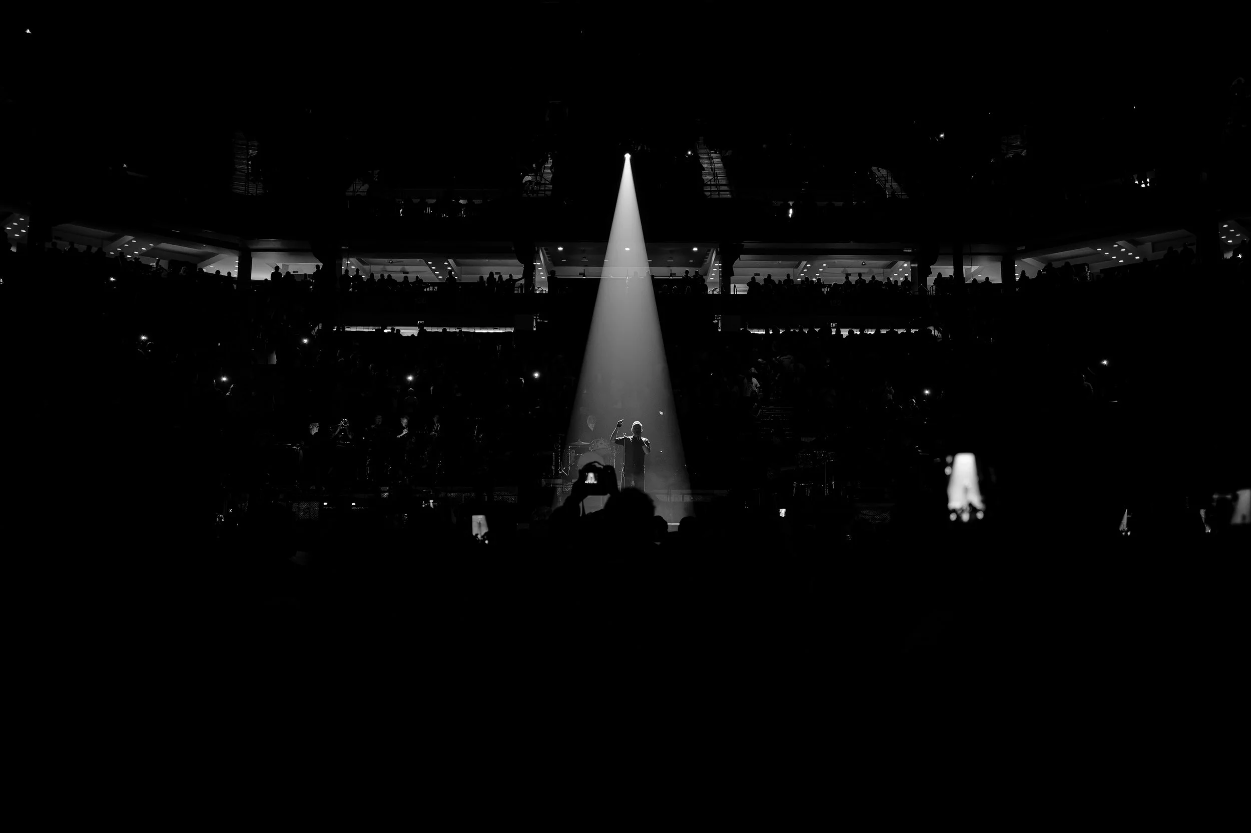 Bruce Springsteen War - L1011904.jpg