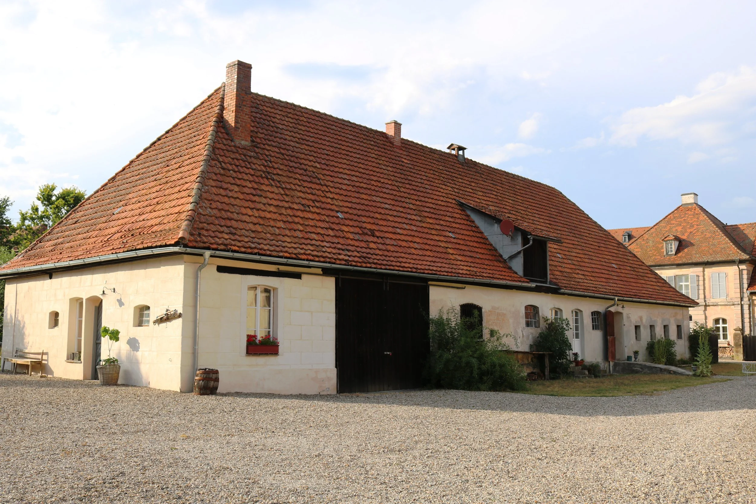 gartenhaus aussen.JPG