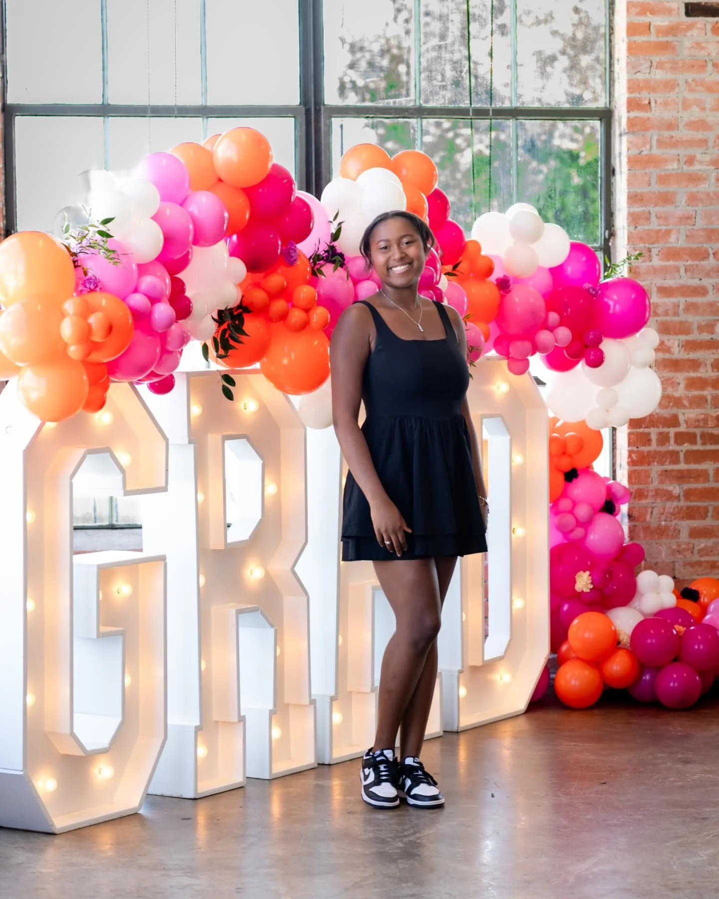 I am feeling so grateful every time a friend chooses me to capture their most special moments. I went to middle school with Riya's Mom, shot her wedding and now her sweet daughter's grad brunch. Congratulations Riya and much succes at Fisk! 📸 Planne