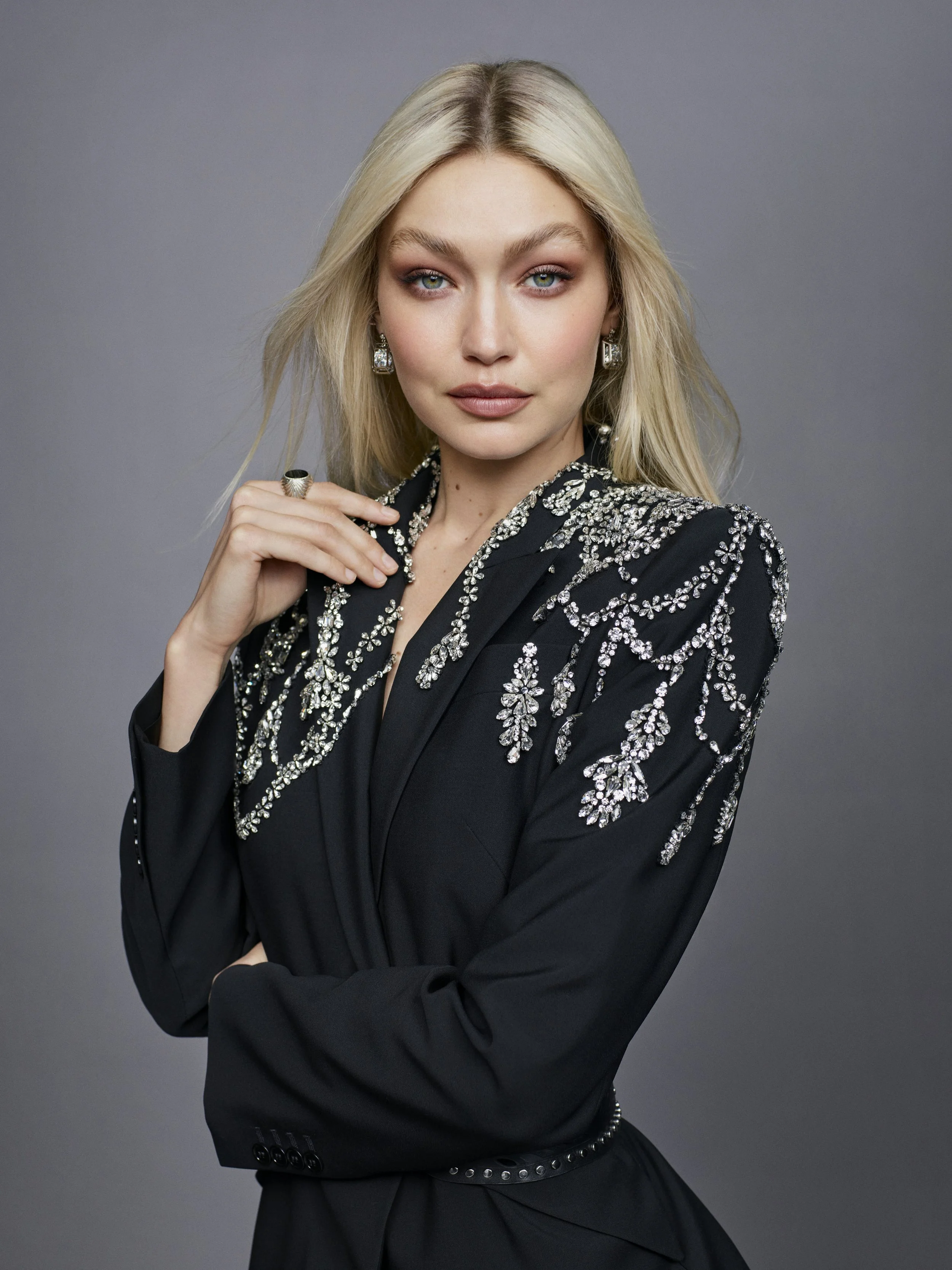 NIF_TW__GIGI HADID_SETUP01_17569_R1.jpg