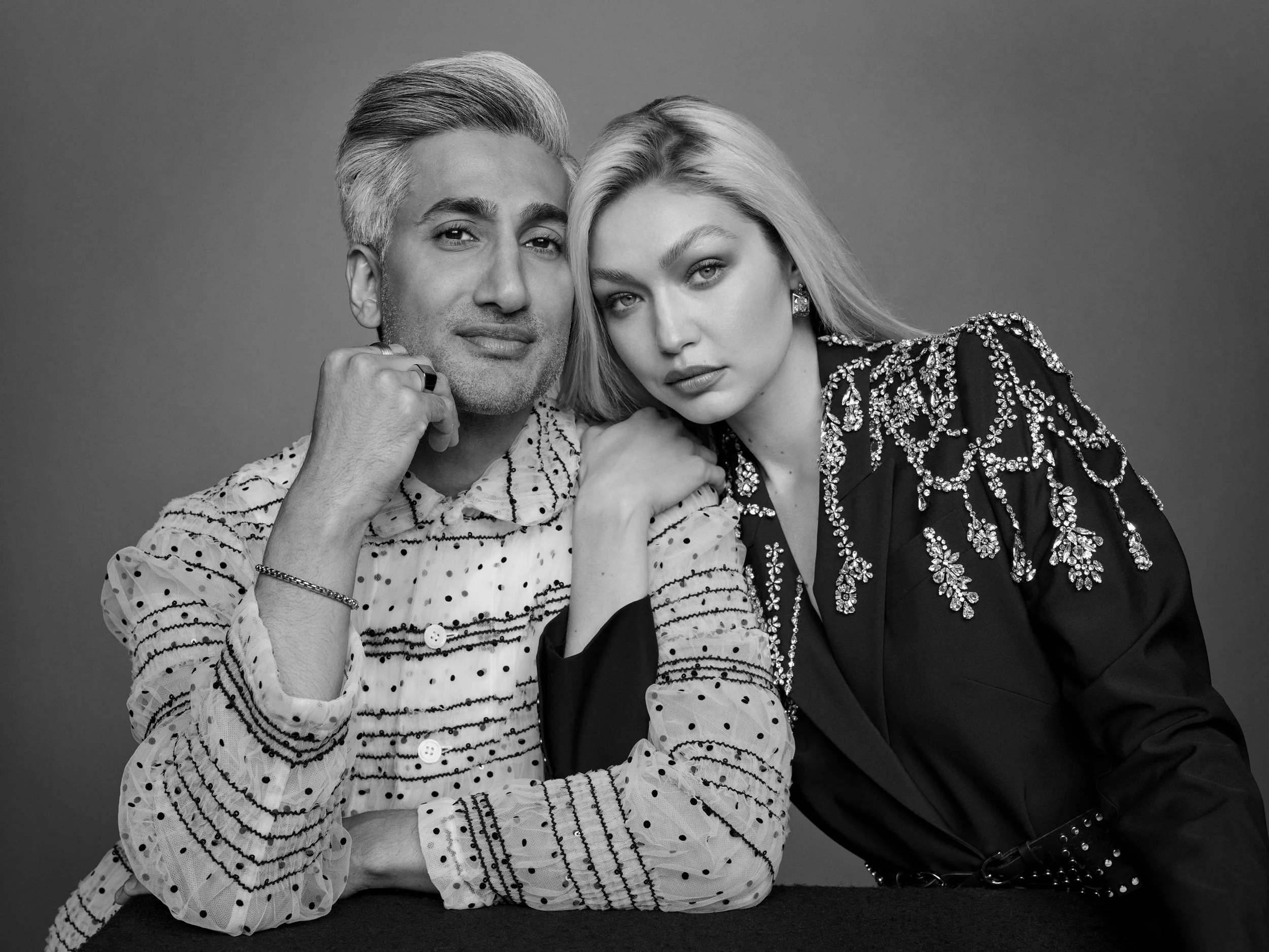 NIF_TW__GIGI HADID_TAN FRANCE_SETUP01_17290_BW_R1.jpg