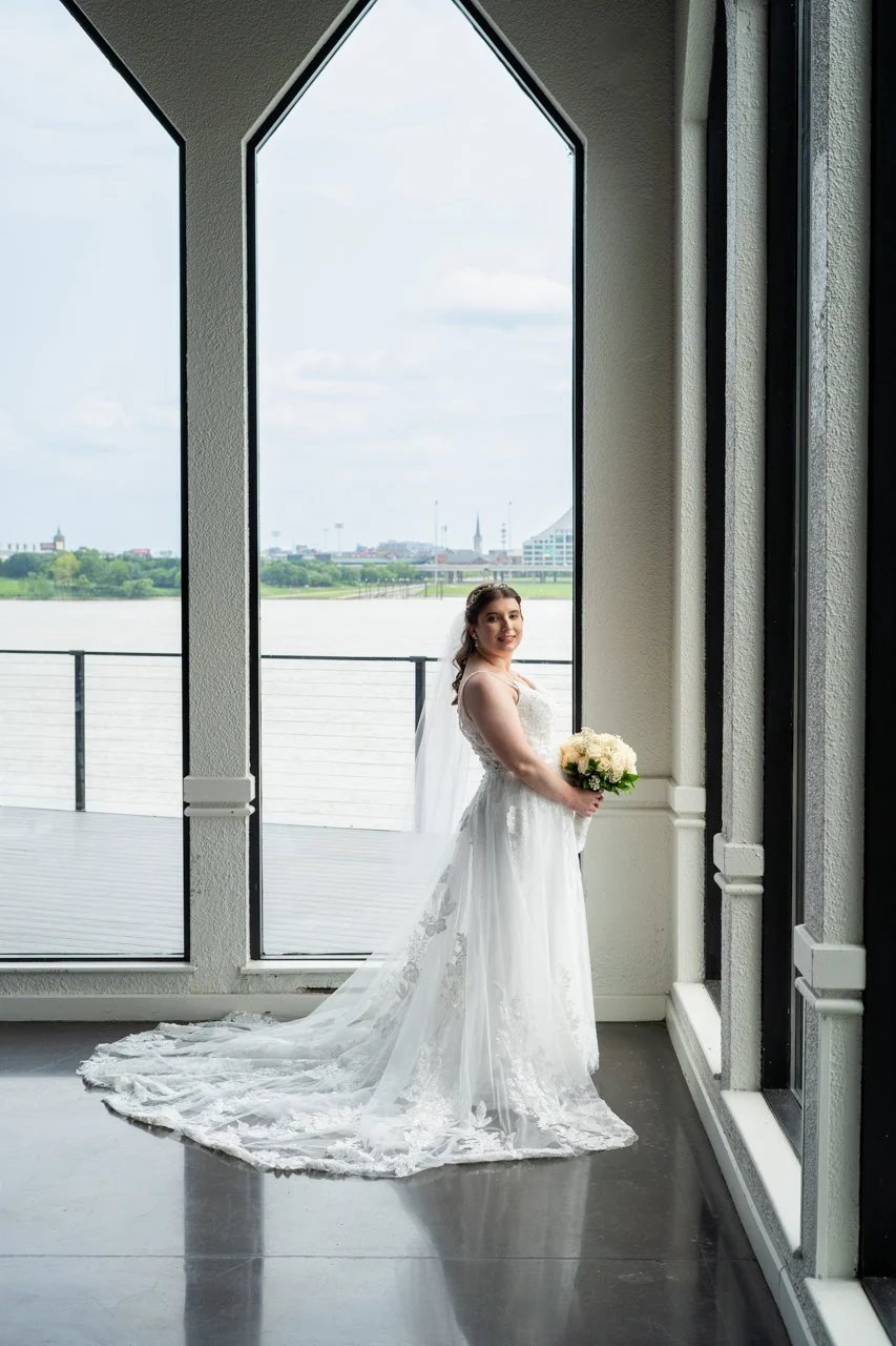 luxuryindianakentuckyriverfrontbluestartsfilmstylecouplerings-20.jpg